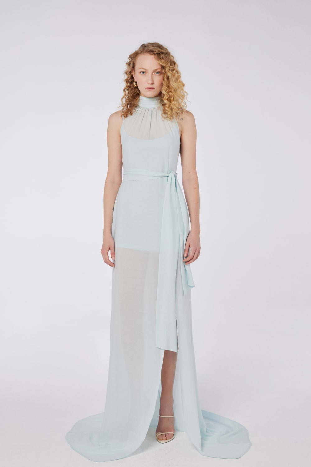 House of IKA-Kuyruklu Halter Yaka Viskon Elbise-Elbise-1-Milagron.com