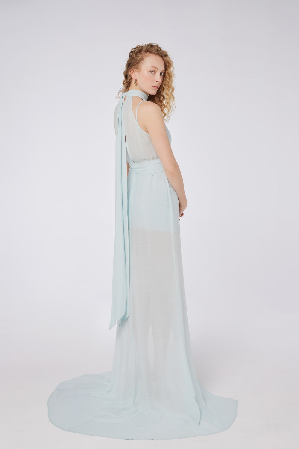 House of IKA-Kuyruklu Halter Yaka Viskon Elbise-Elbise-3-Milagron.com