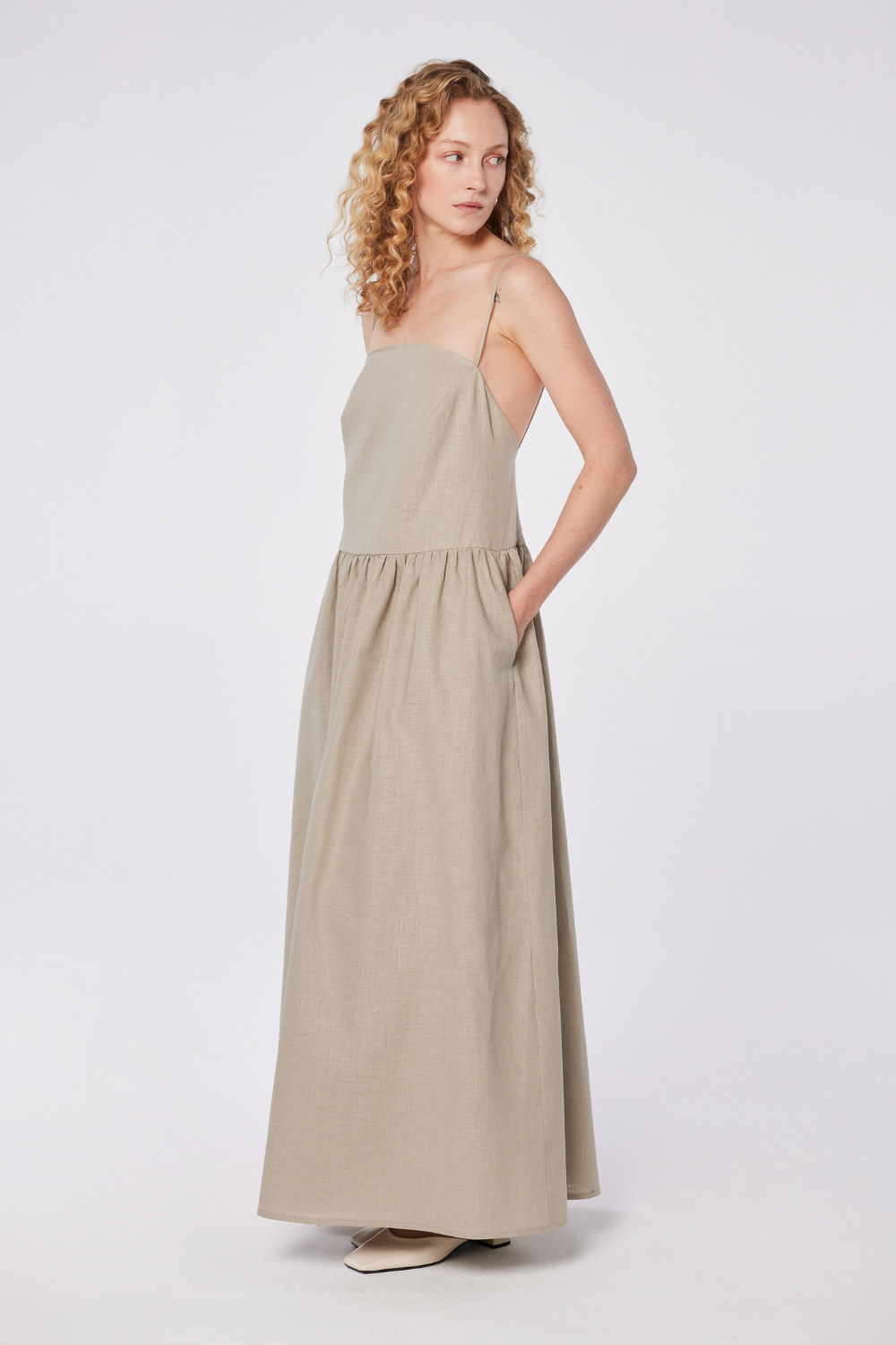 House of IKA-Oval Yaka Keten Maxi Elbise-Elbise-2-Milagron.com