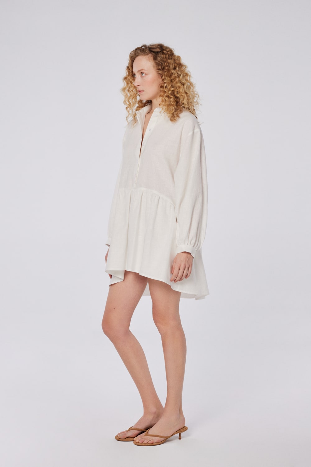 House of IKA-Oversize Keten Gömlek Elbise-Elbise-2-Milagron.com