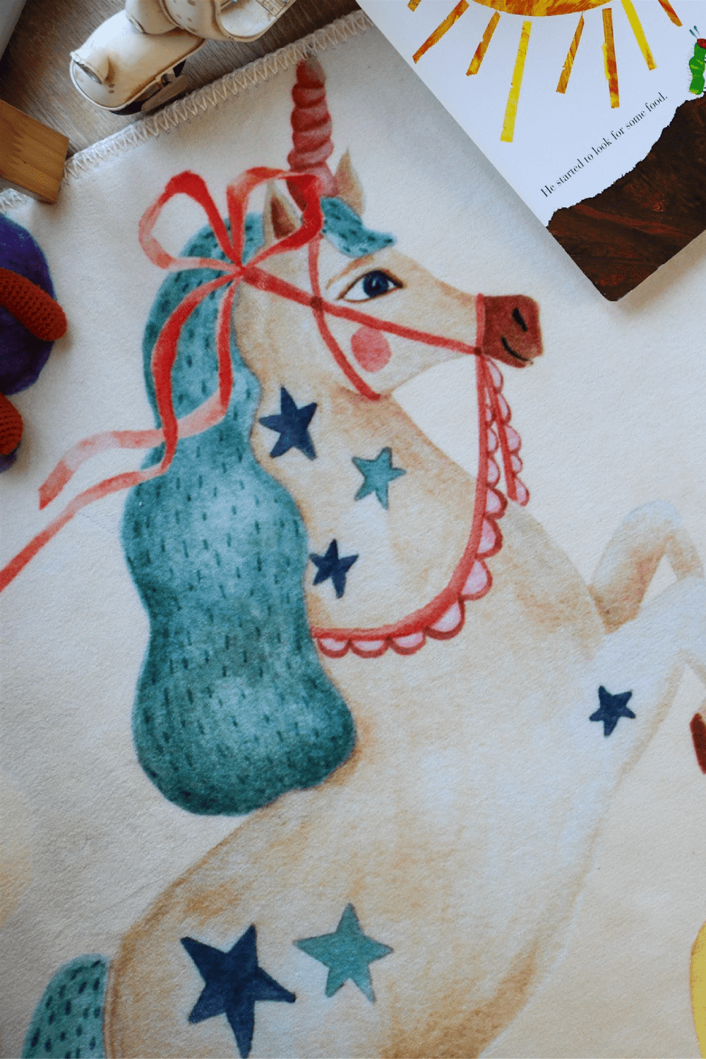 Hueppi-The Bloom Makinede Yıkanabilir Non-Toksik Unicorn Çocuk Odası Halısı-Halı-3-Milagron.com