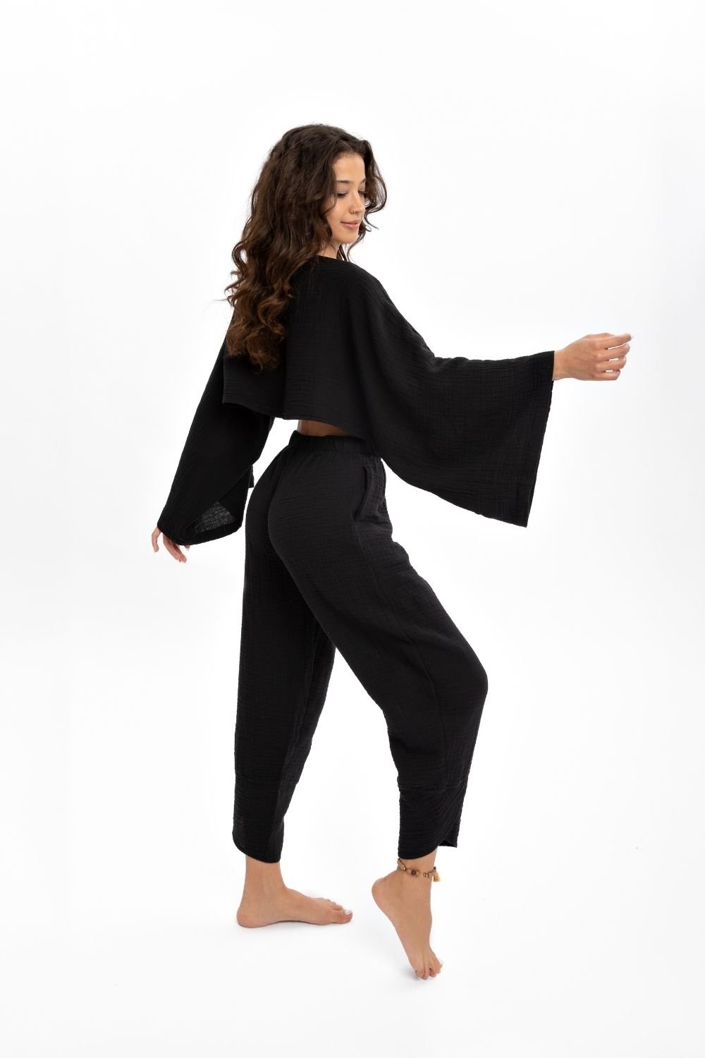 Husufi-Siyah Crop Bluz-Top-2-Milagron.com