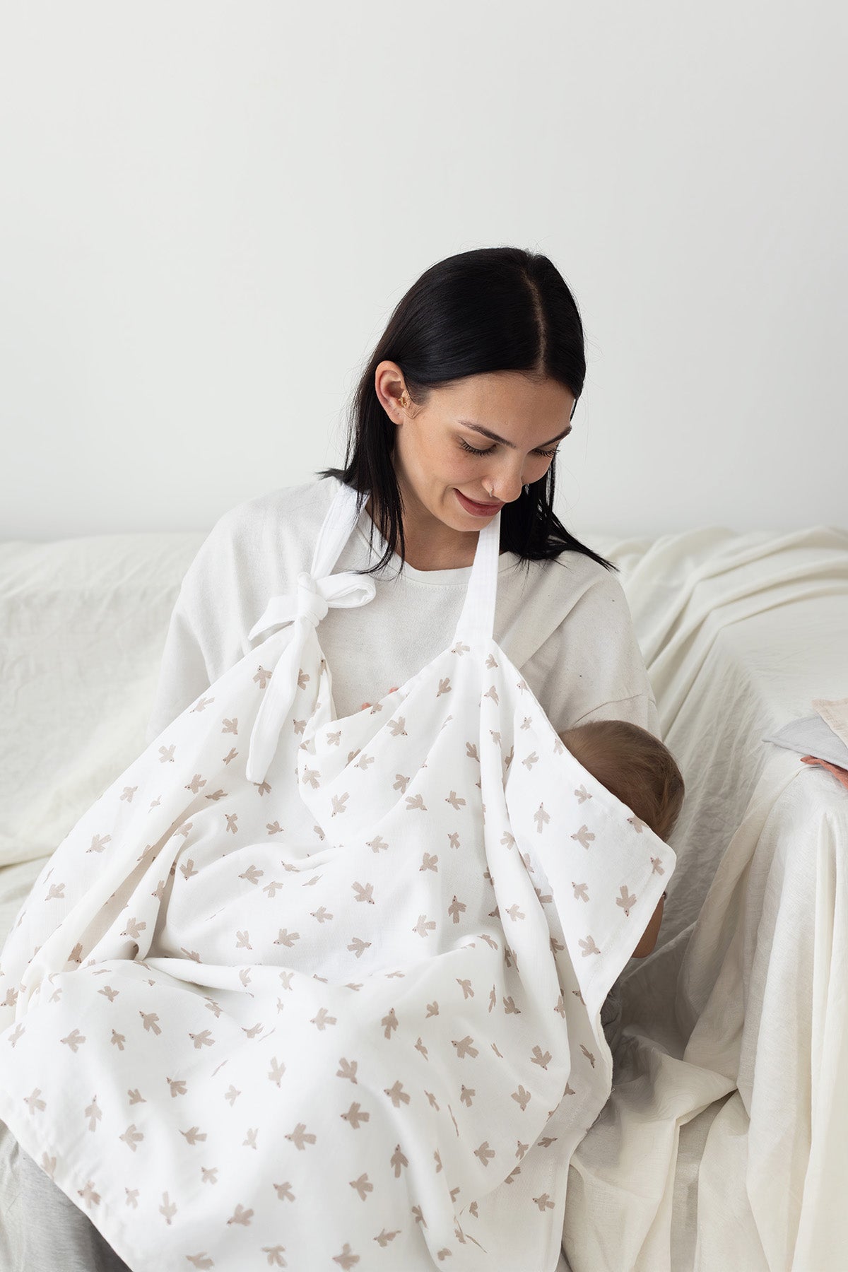 İRYA-Birdie Organik Pamuk Müslin 4 Katlı Emzirme Örtüsü Beyaz-Müslin Örtü-1-Milagron.com