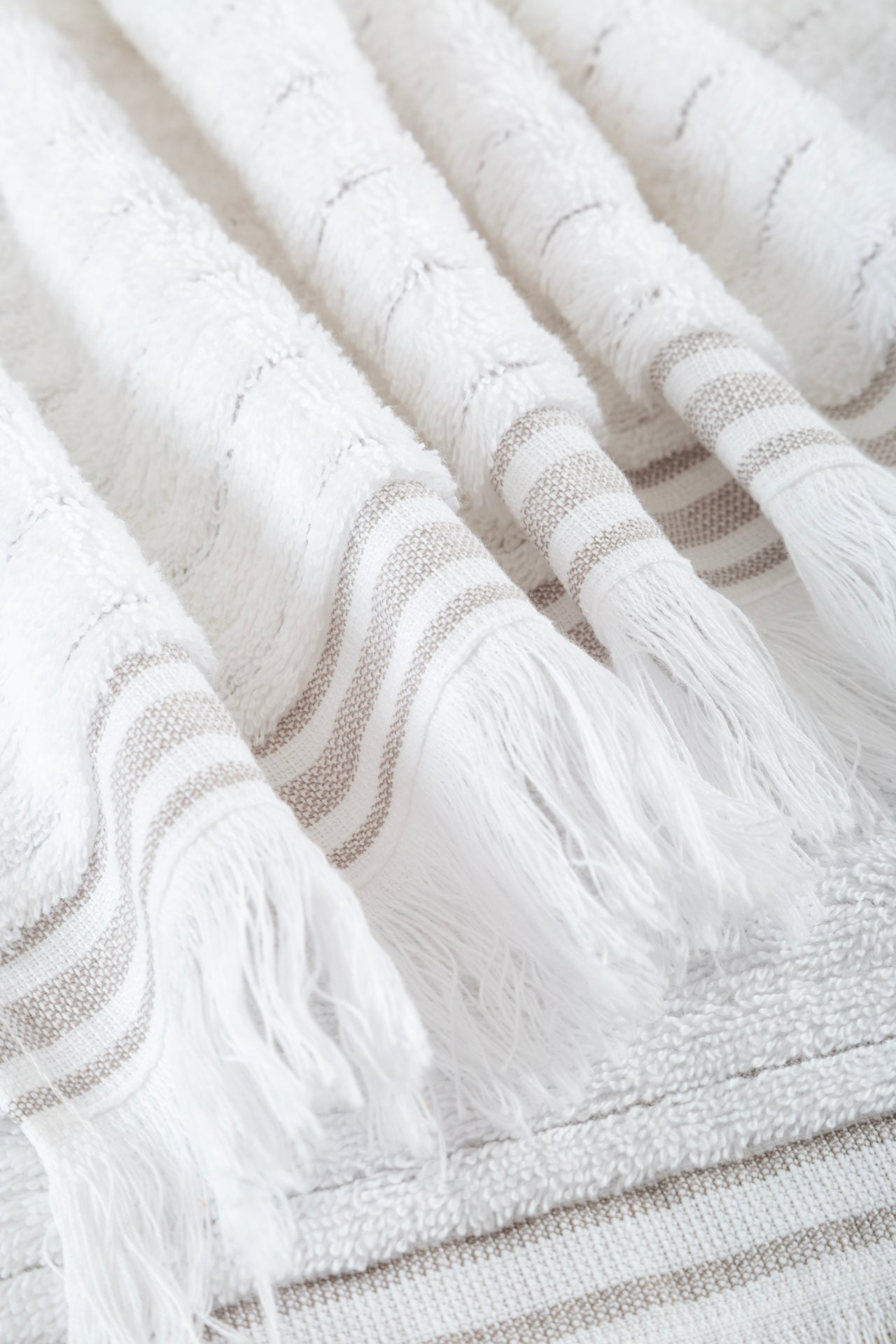 Irya-Bliss Setli Havlu Beyaz-Havlu-5-Milagron.com