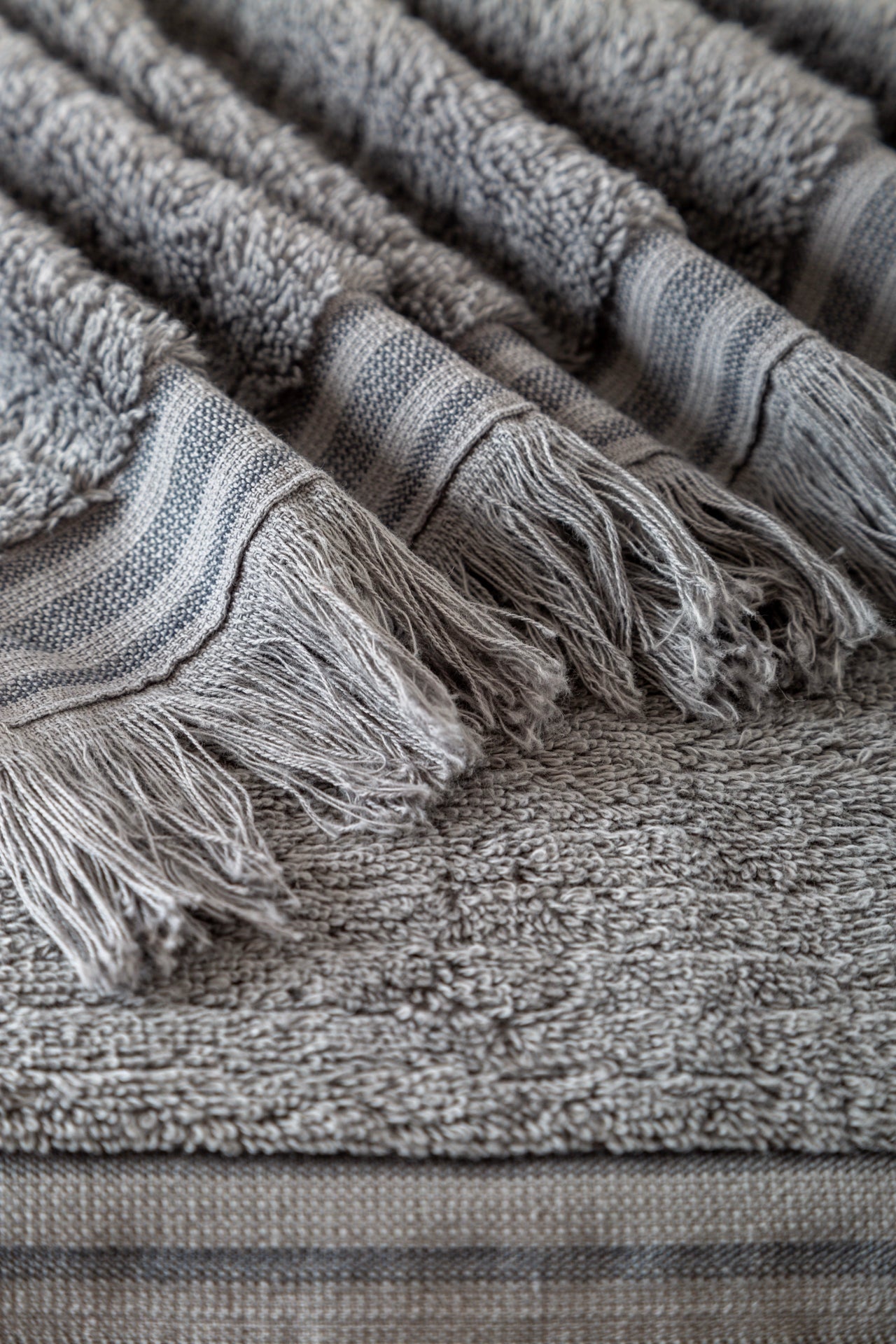 Irya-Bliss Setli Havlu Gri-Havlu-5-Milagron.com