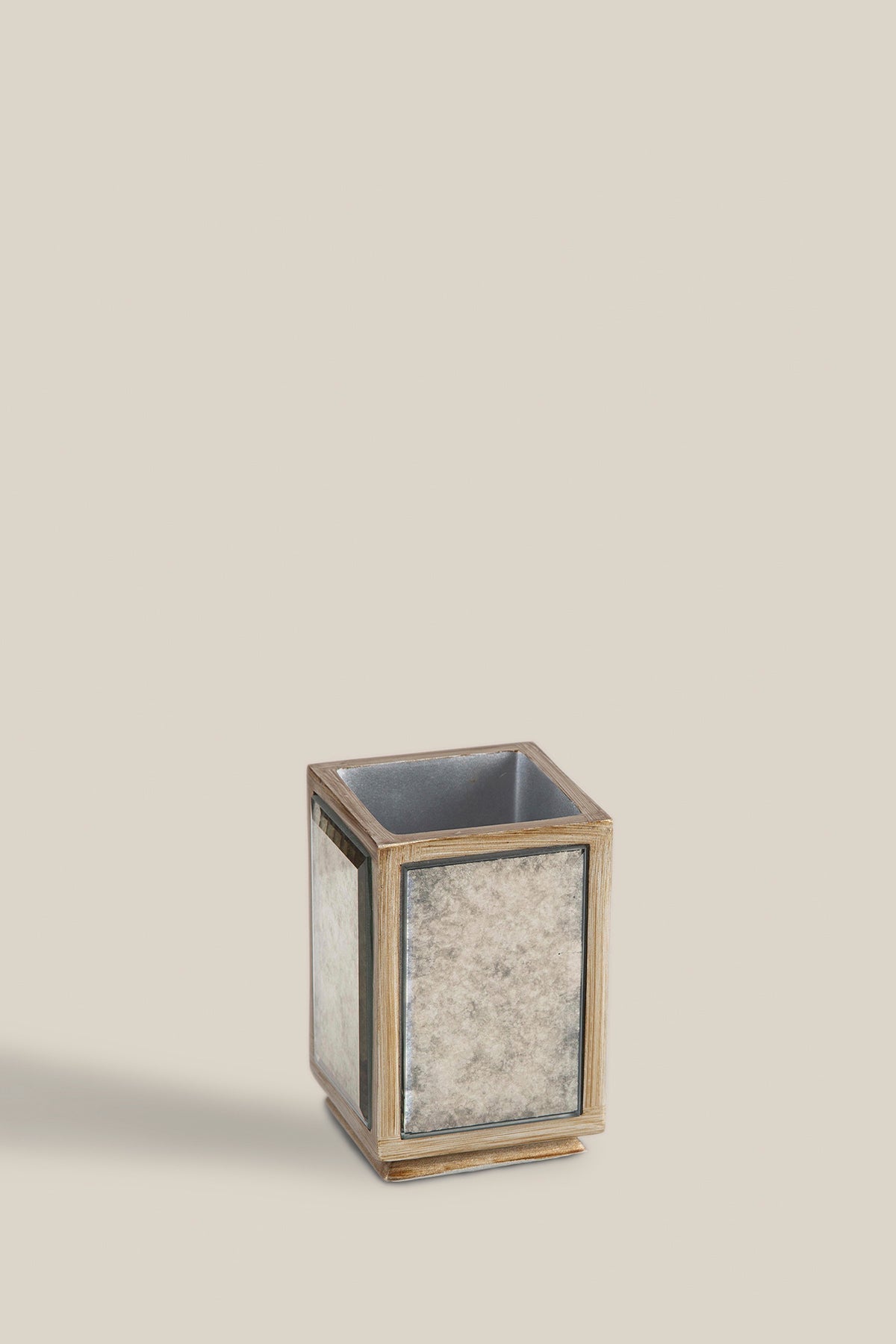 İRYA-Cara Diş Fırçalık 7X7X10-Banyo Düzenleyicileri-1-Milagron.com