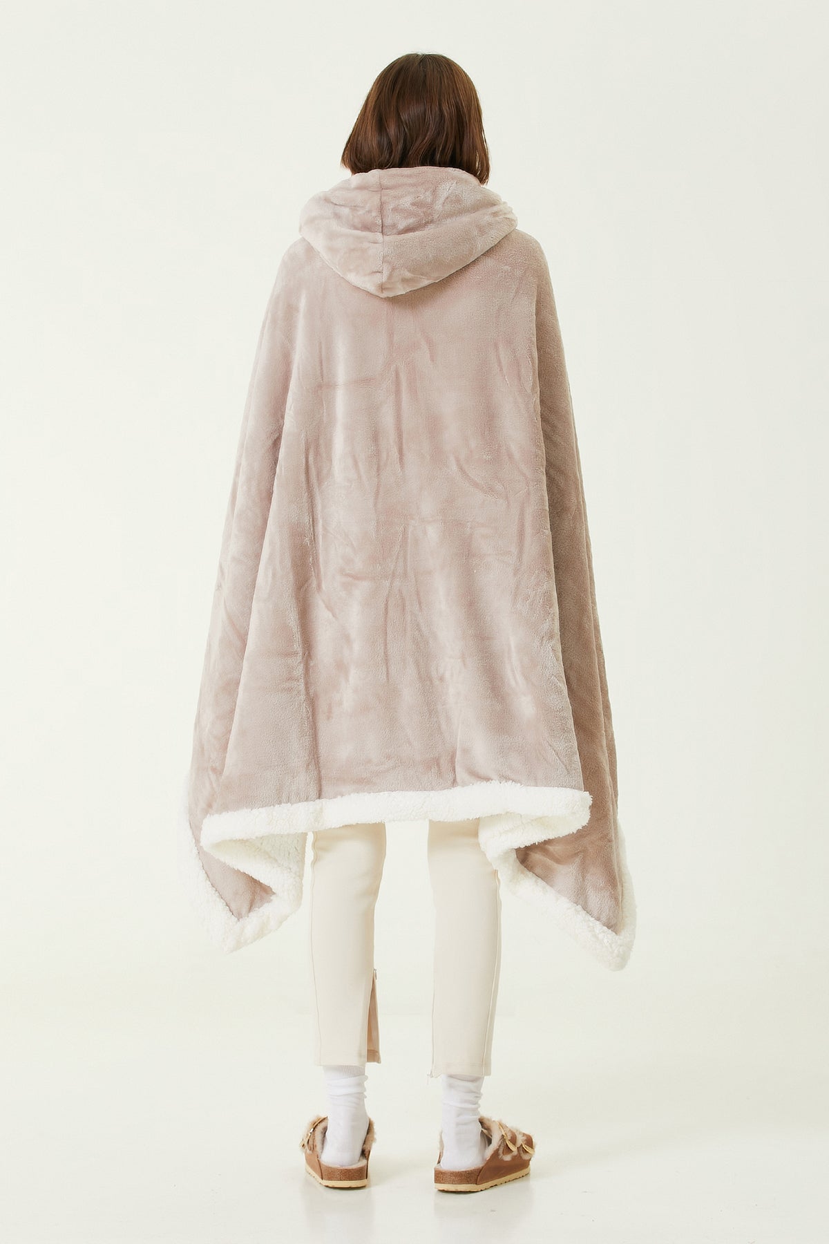 Irya-Es Parla Karmen Giyilebilir Battaniye Bej-Giyilebilir Battaniye-5-Milagron.com