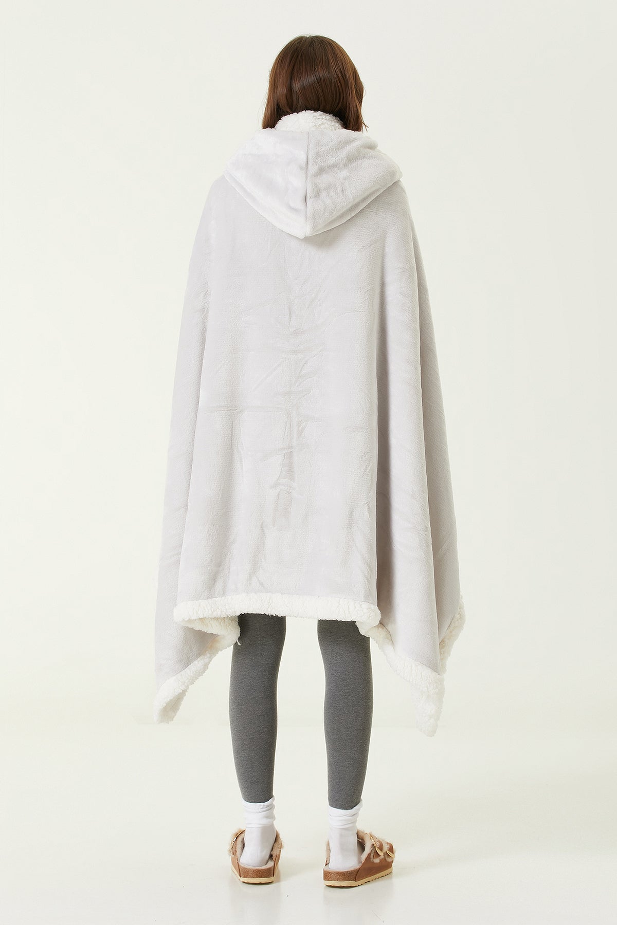 Irya-Es Parla Karmen Giyilebilir Battaniye Gri-Giyilebilir Battaniye-5-Milagron.com