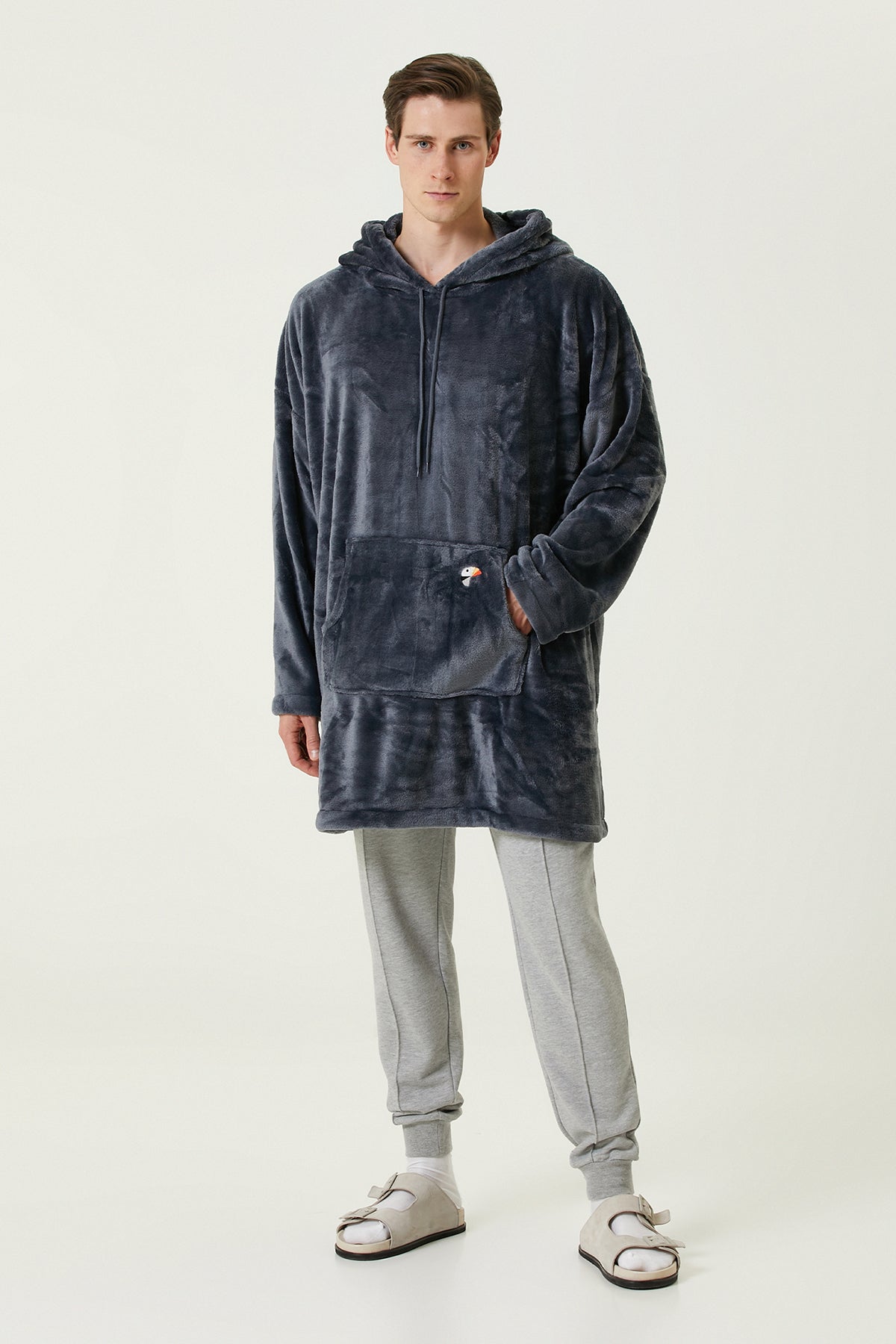 Irya-Es Parla Lexi Panço Antrasit-Giyilebilir Battaniye-1-Milagron.com