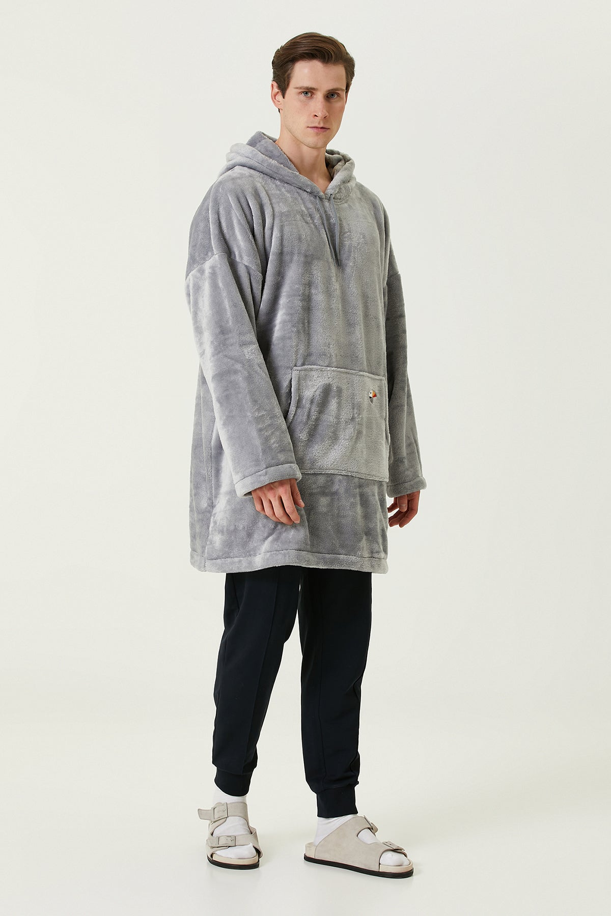 Irya-Es Parla Lexi Panço Gri-Giyilebilir Battaniye-3-Milagron.com