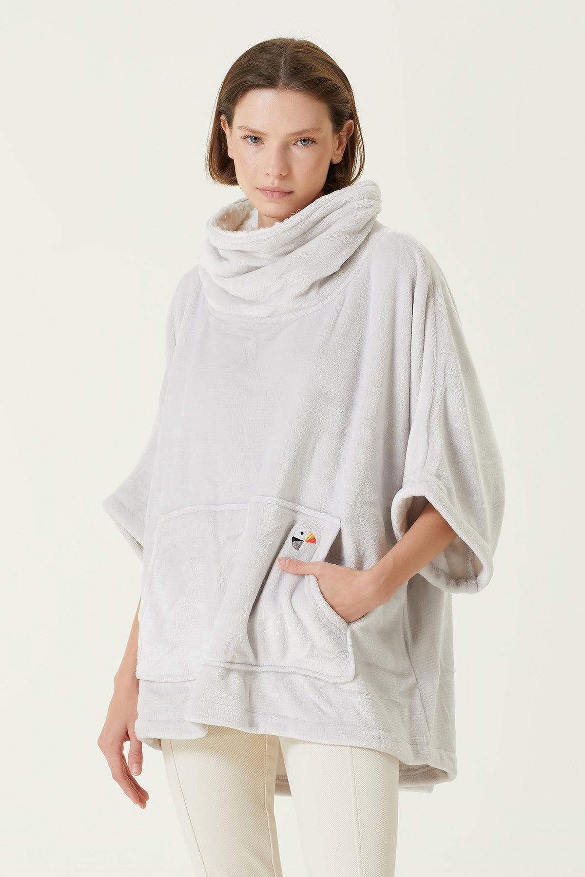 Irya-Es Parla Ruby Panço Gri-Giyilebilir Battaniye-1-Milagron.com