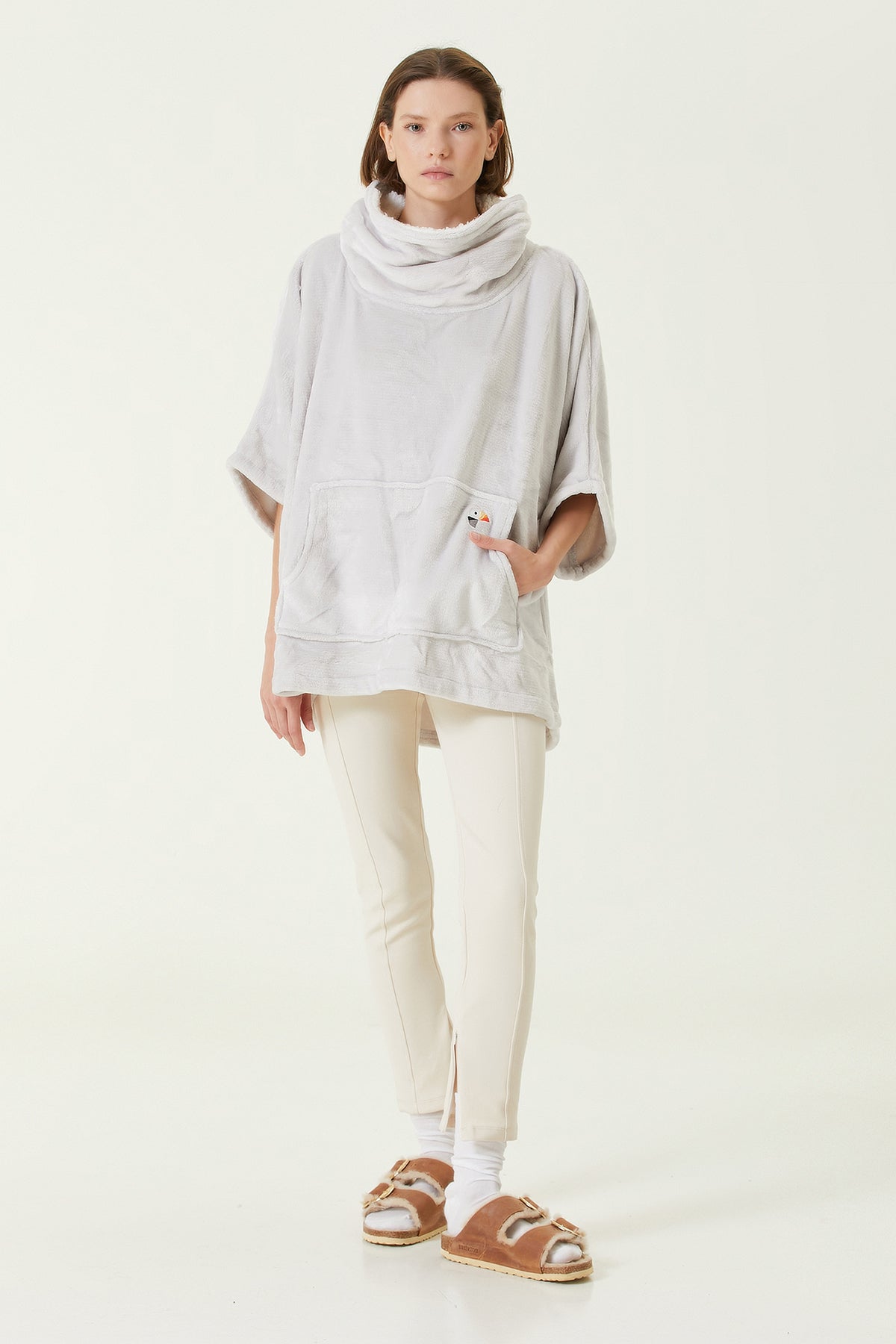 Irya-Es Parla Ruby Panço Gri-Giyilebilir Battaniye-2-Milagron.com