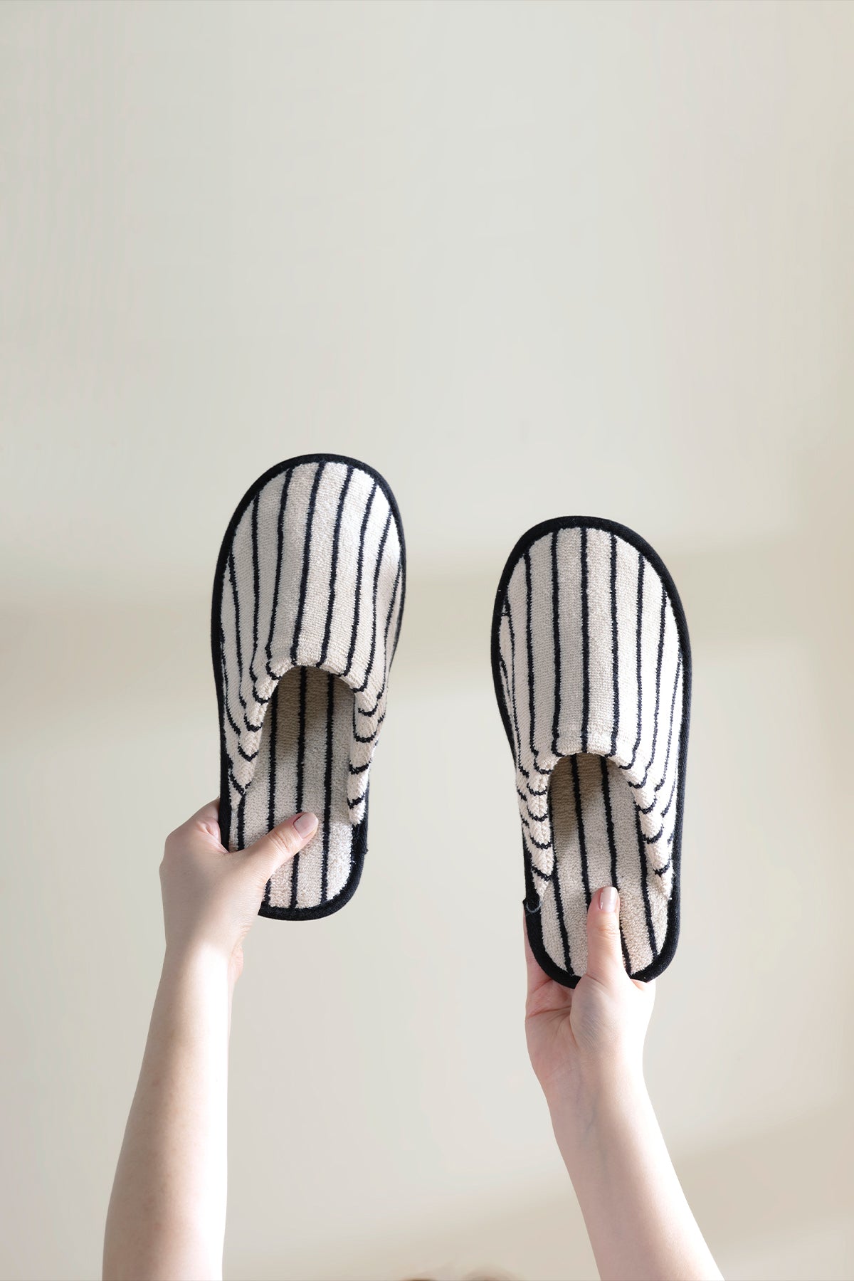 Irya-In Lines İpliği Boyalı Unisex Terlik-Terlik-1-Milagron.com