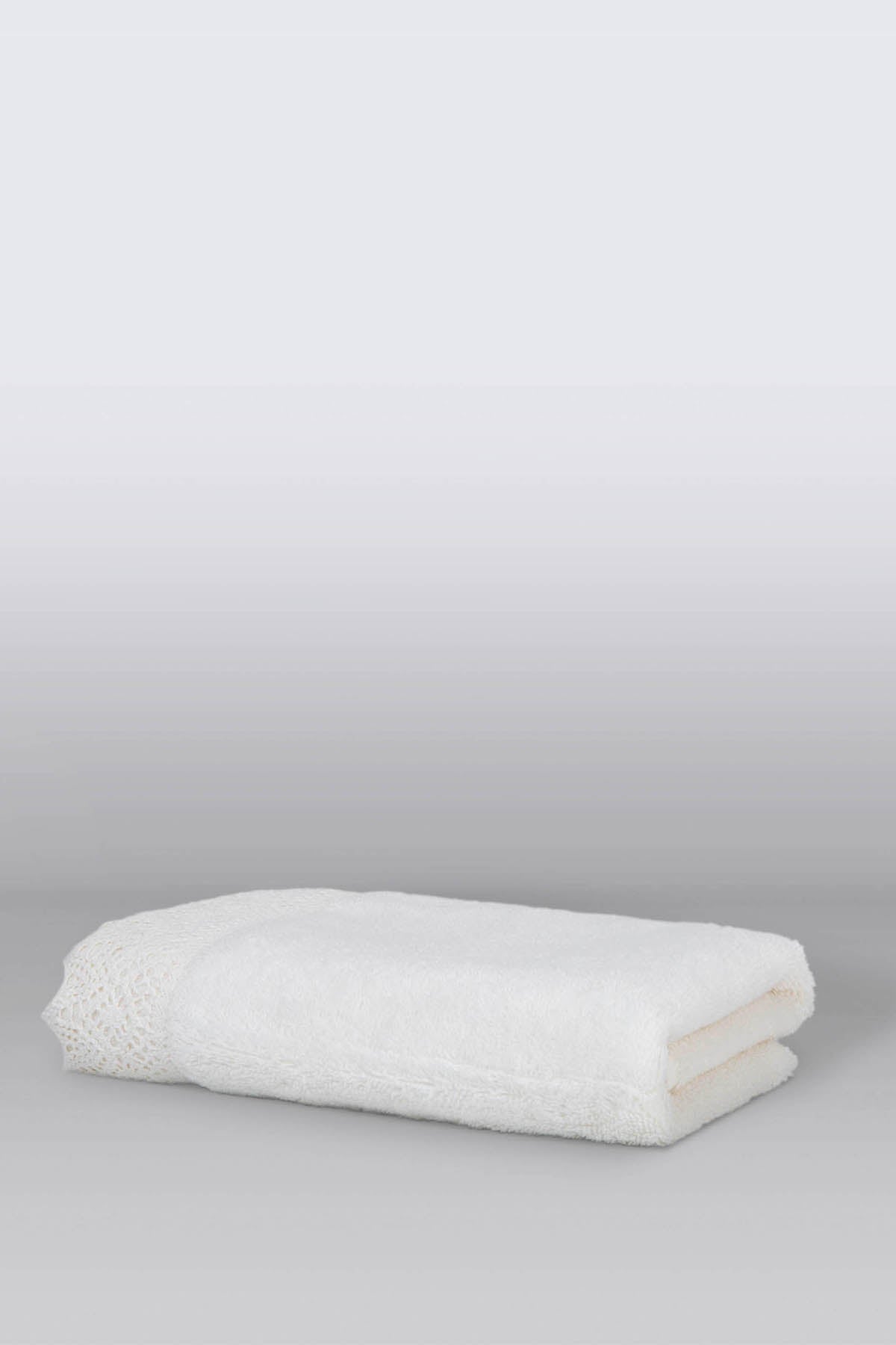 Irya-Lacy Banyo Havlusu 90x150 Cm Ekru-Havlu-2-Milagron.com