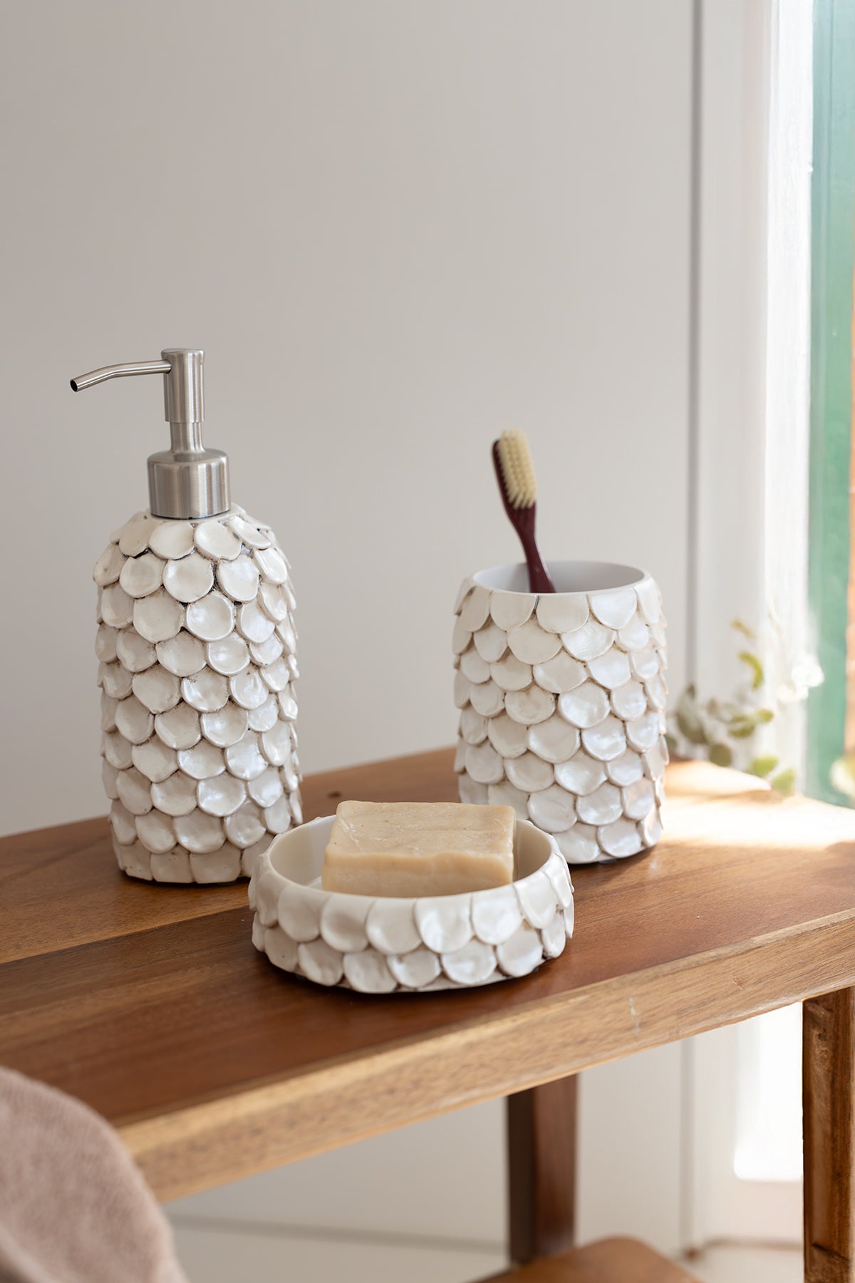 İRYA-Lindy 5 Parça Banyo Seti Krem-Banyo Düzenleyicileri-3-Milagron.com