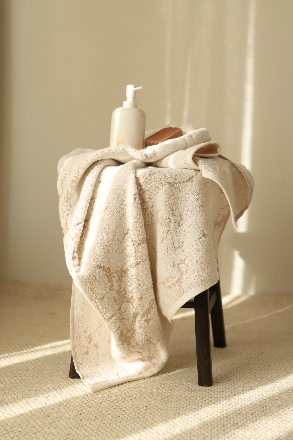 İRYA-Marble %100 Pamuk Jakarlı El Havlusu 50x90 Cm Krem-Havlu & Peştamal-6-Milagron.com