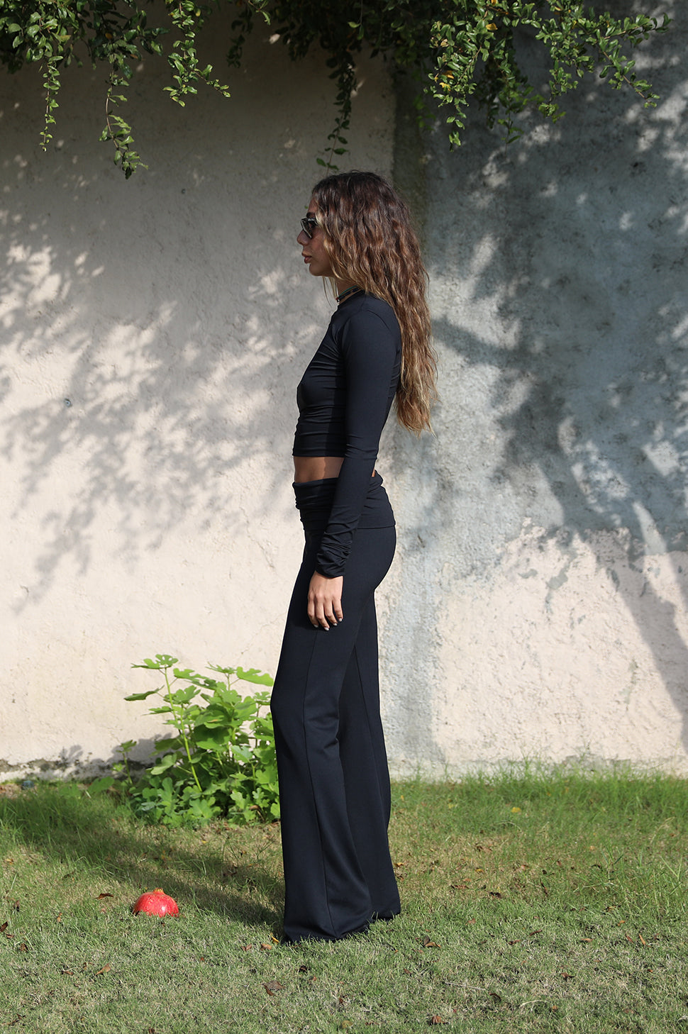 Iamlovein-Black Ava Long Sleeve Top-Top-3-Milagron.com