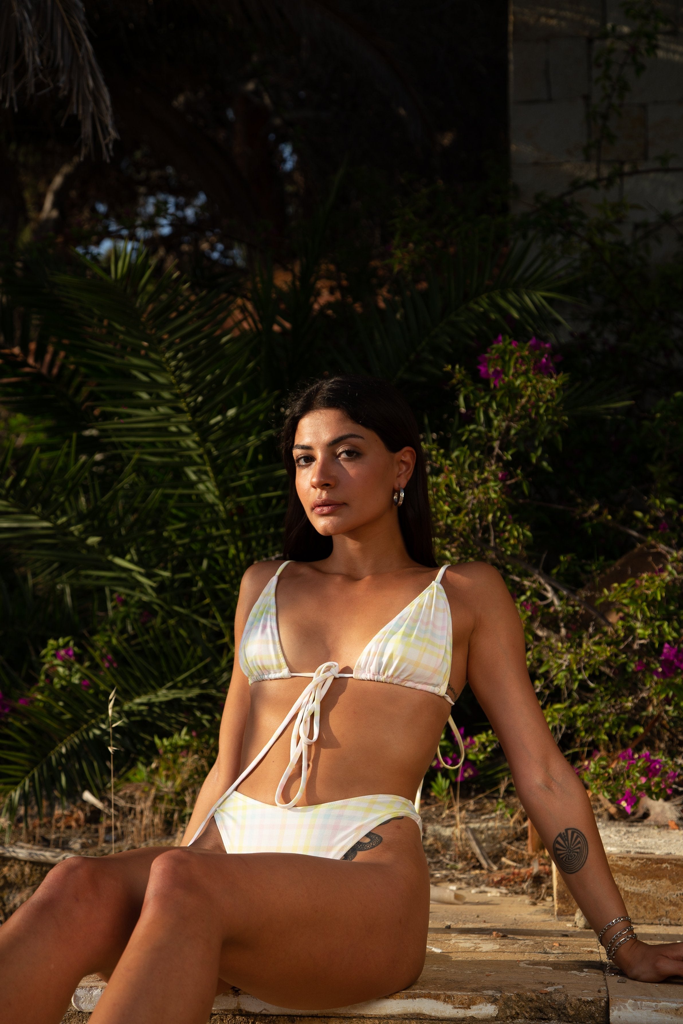 Iamlovein-Gingham' Trio Bikini Top-Bikini Üstü-1-Milagron.com