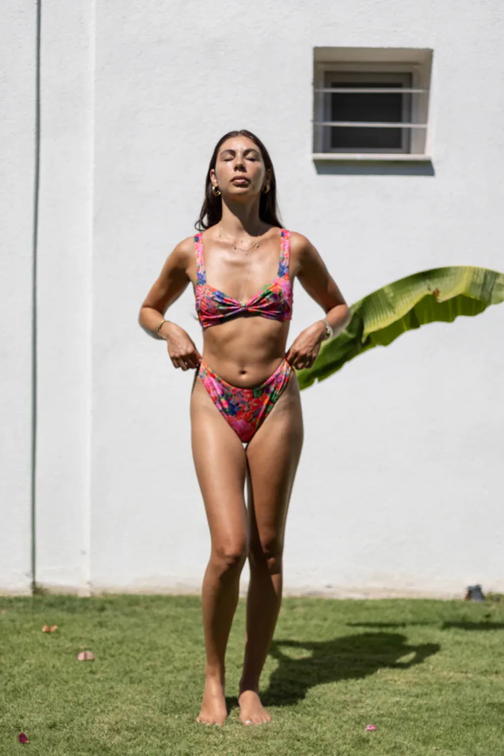 Iamlovein-Miss Gardenia Thong Bikini Bottom-Bikini & Mayo-1-Milagron.com