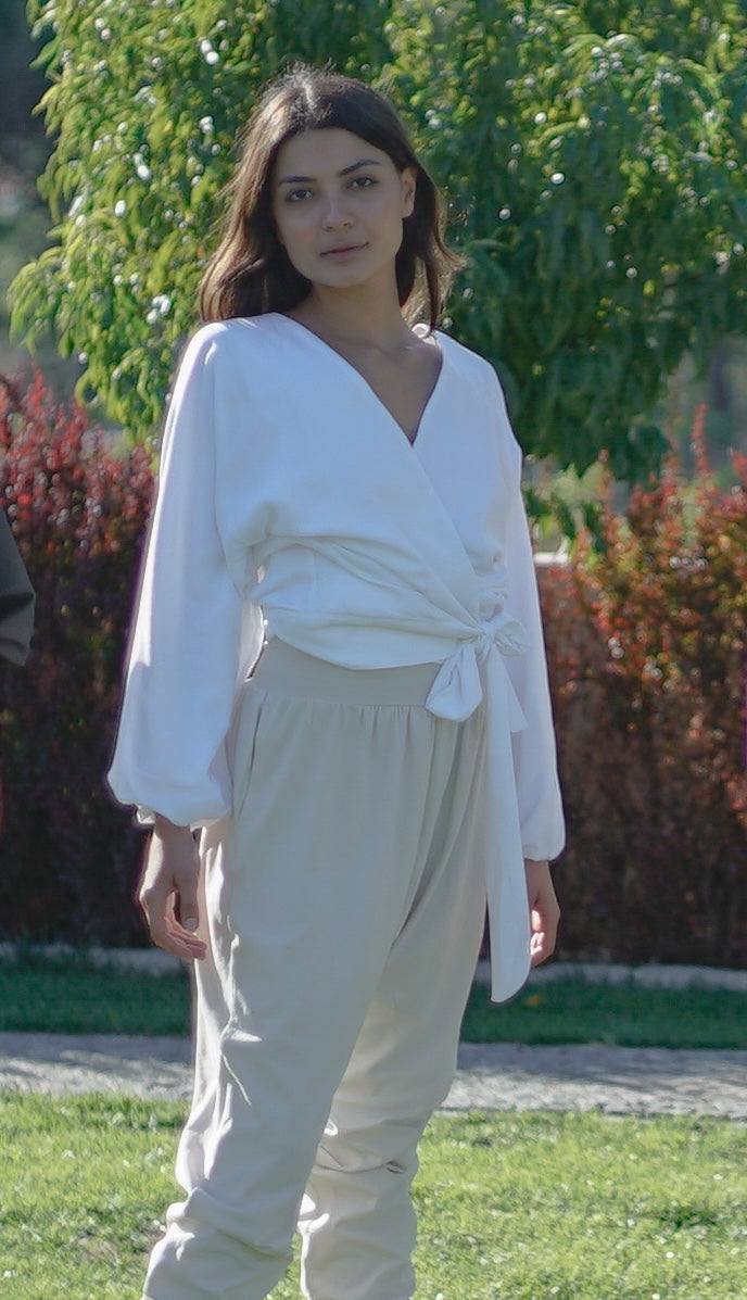 Iamlovein-SORUNLU - White' Uttana Jacket-Ceket-3-Milagron.com