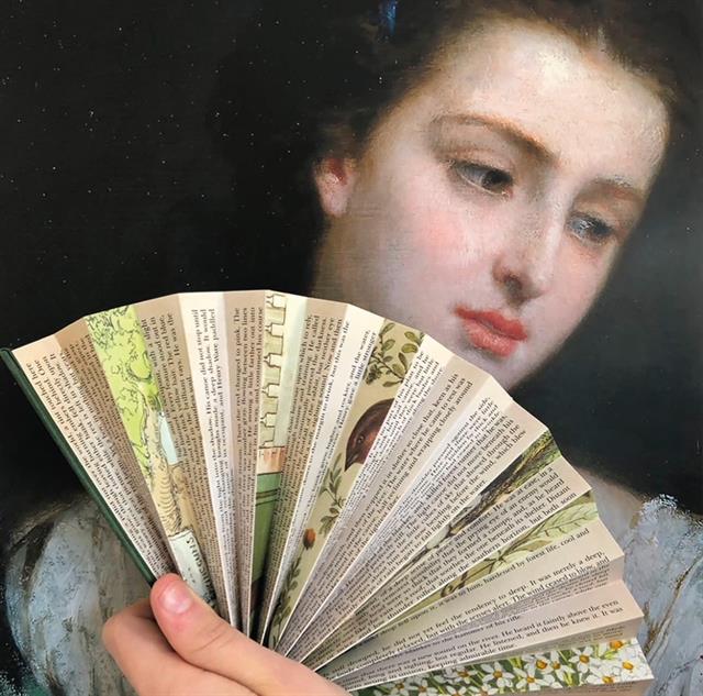 If-İf Kitap şeklinde Yelpaze Romantasy-Kitap Ayracı-2-Milagron.com