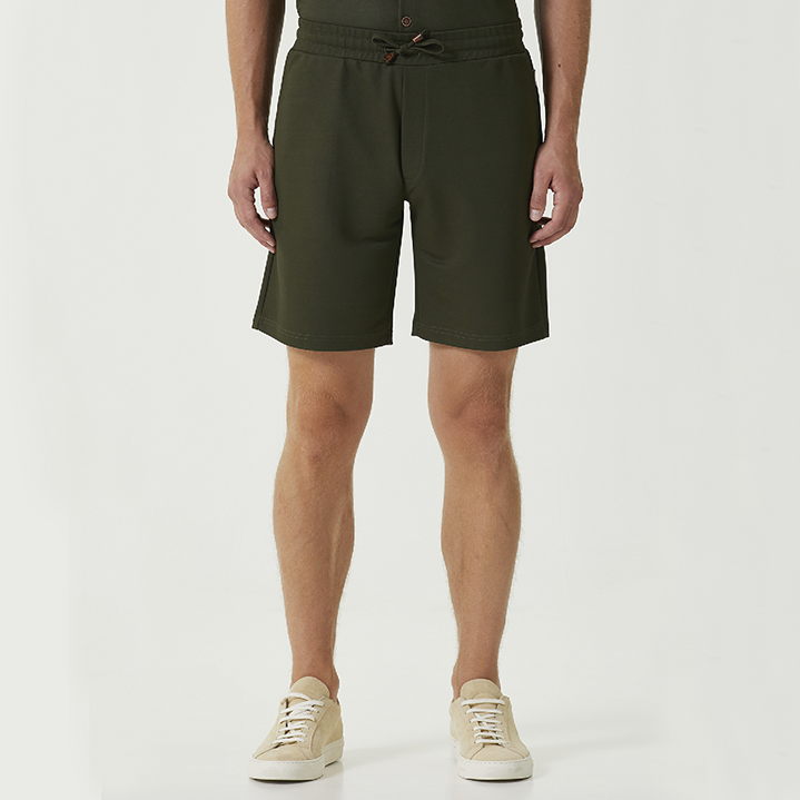 Iggy Morris-Leo-Şort-1-Milagron.com