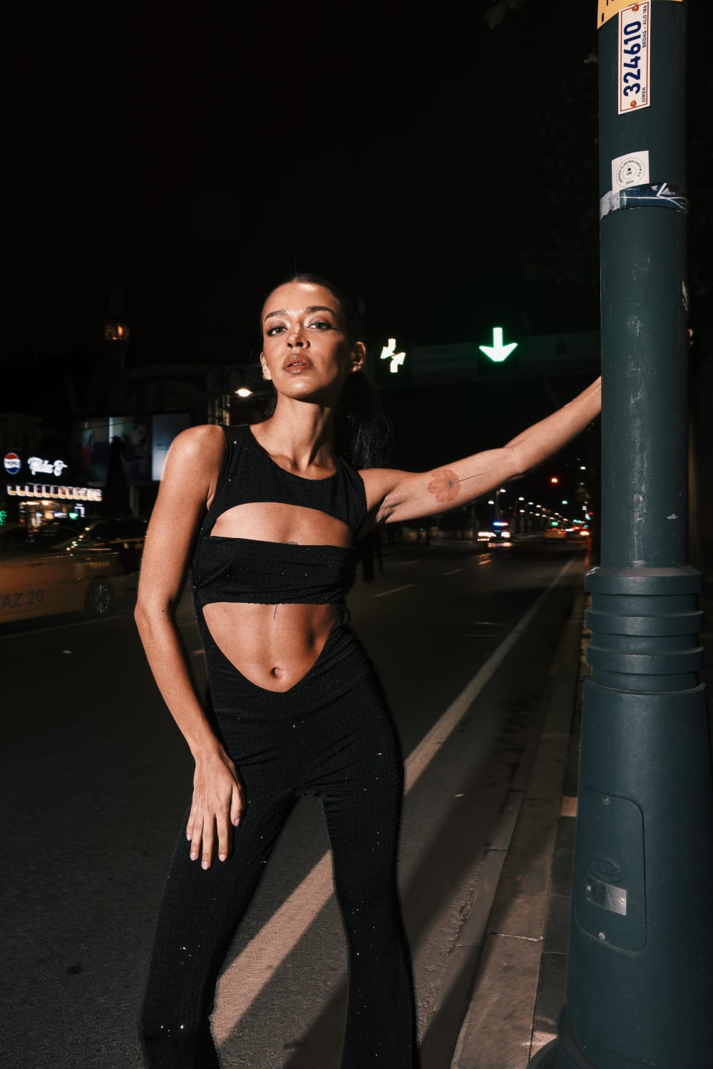 İladia-Ily Black Sequin Jumpsuit-Tulum-1-Milagron.com