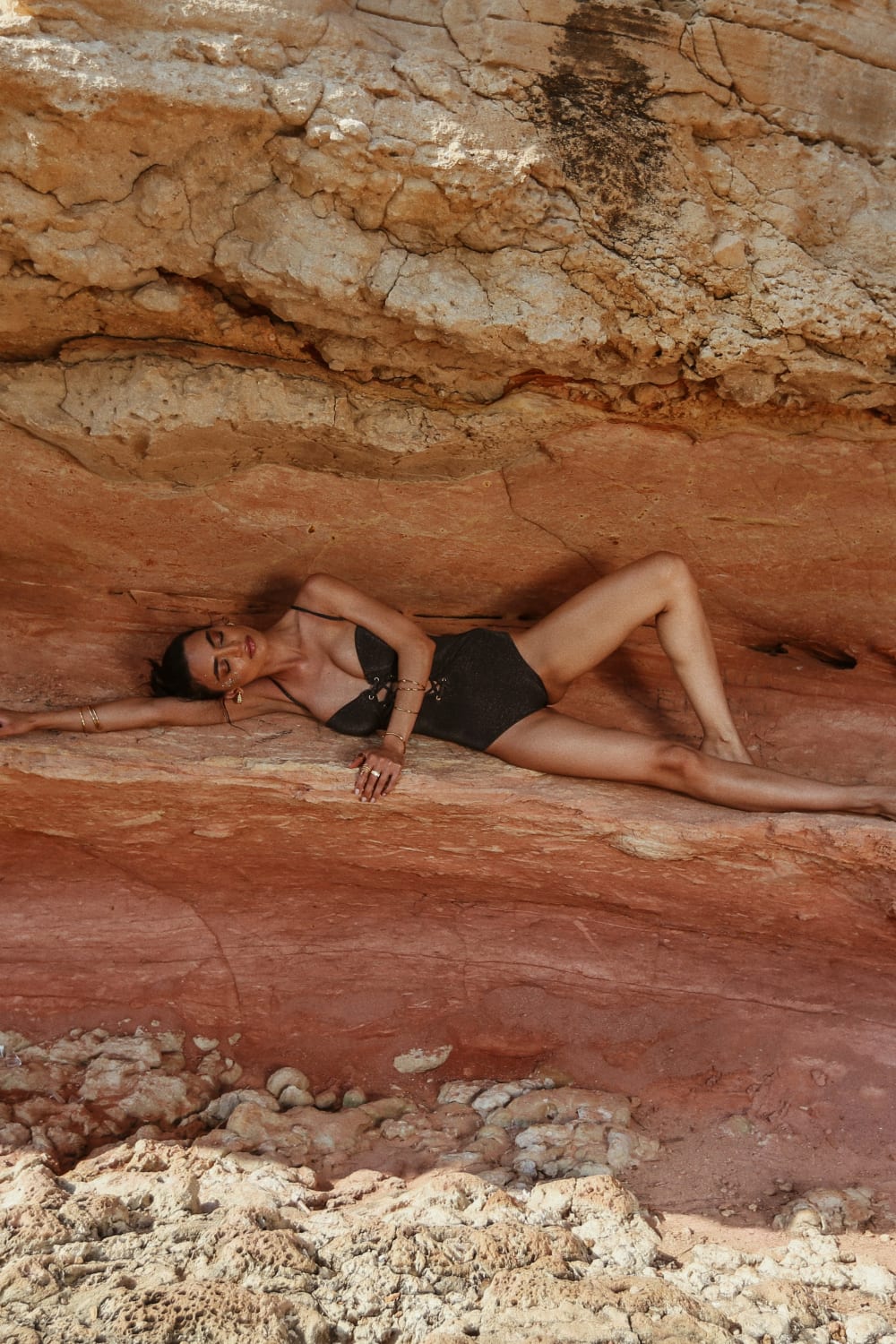 İladia-Nora Swimsuit - Black-Bikini & Mayo-3-Milagron.com