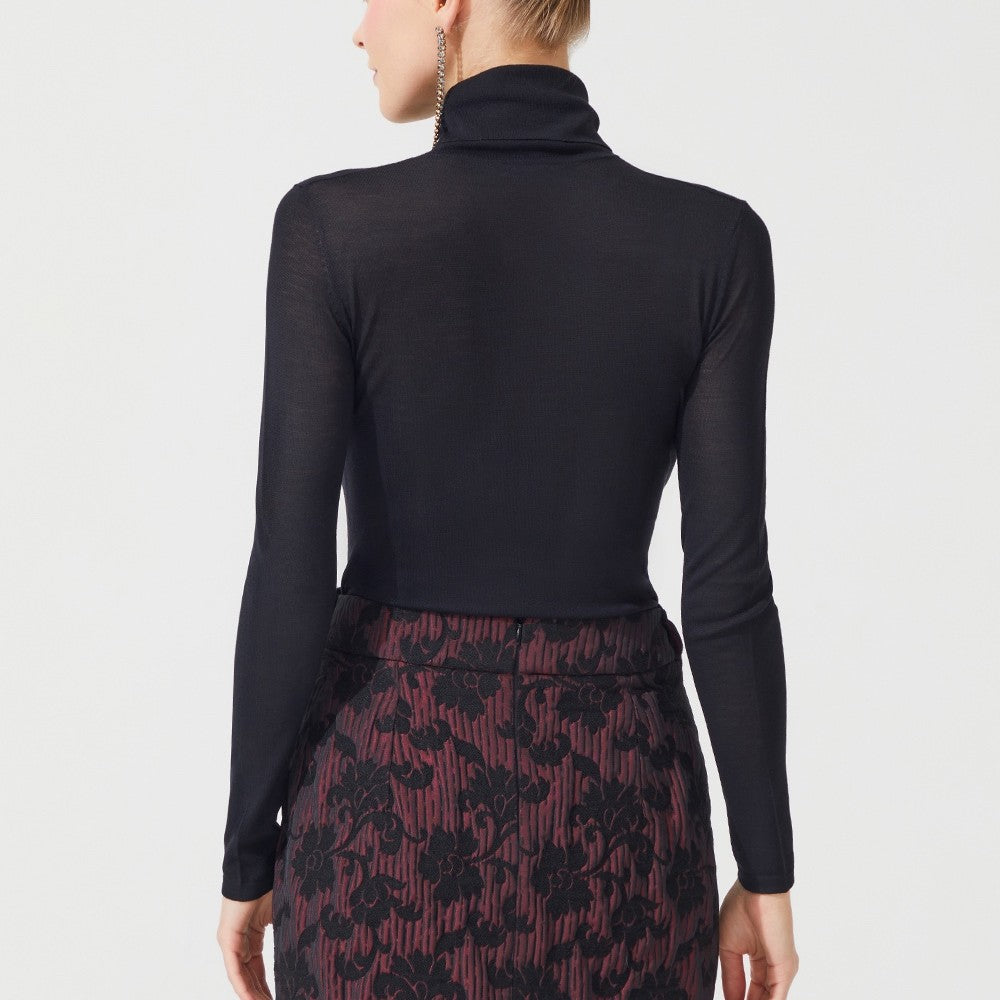 İpek Kıramer-Brokar Mini Skirt Burgundy-Etek-3-Milagron.com