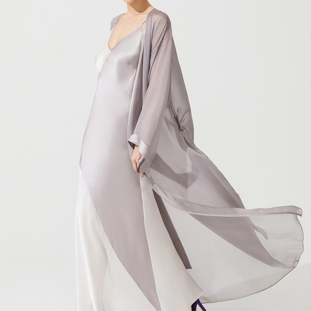 İpek Kıramer-Deco Silk Robe Grey White-Sabahlık-3-Milagron.com