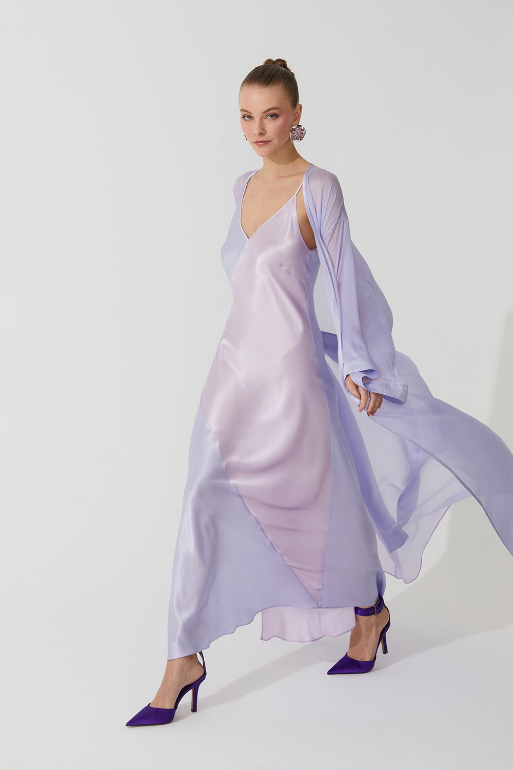 İpek Kıramer-Deco Silk Robe Lila Pink-Sabahlık-4-Milagron.com