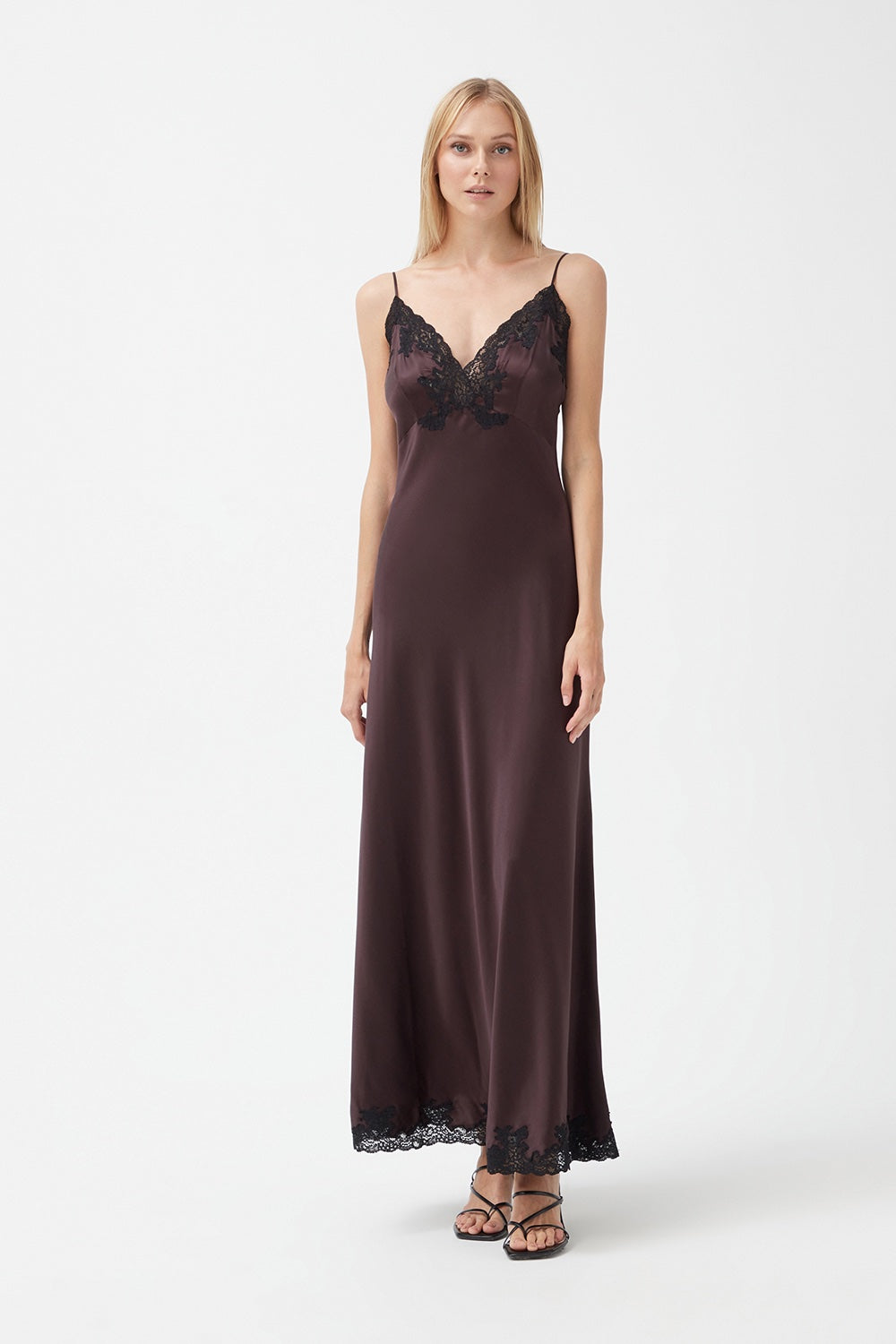İpek Kıramer-Queen Silk Chemise Brown-Gecelik-1-Milagron.com