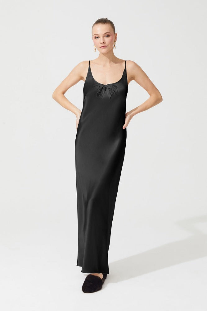 İpek Kıramer-The Moon Silk Chemise Black-Gecelik-2-Milagron.com