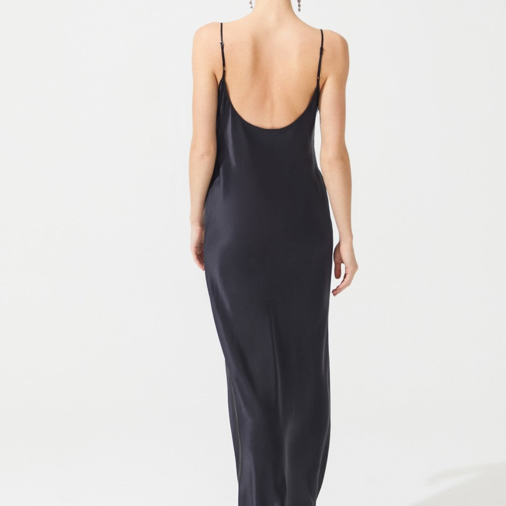 İpek Kıramer-The Moon Silk Chemise Black-Gecelik-4-Milagron.com