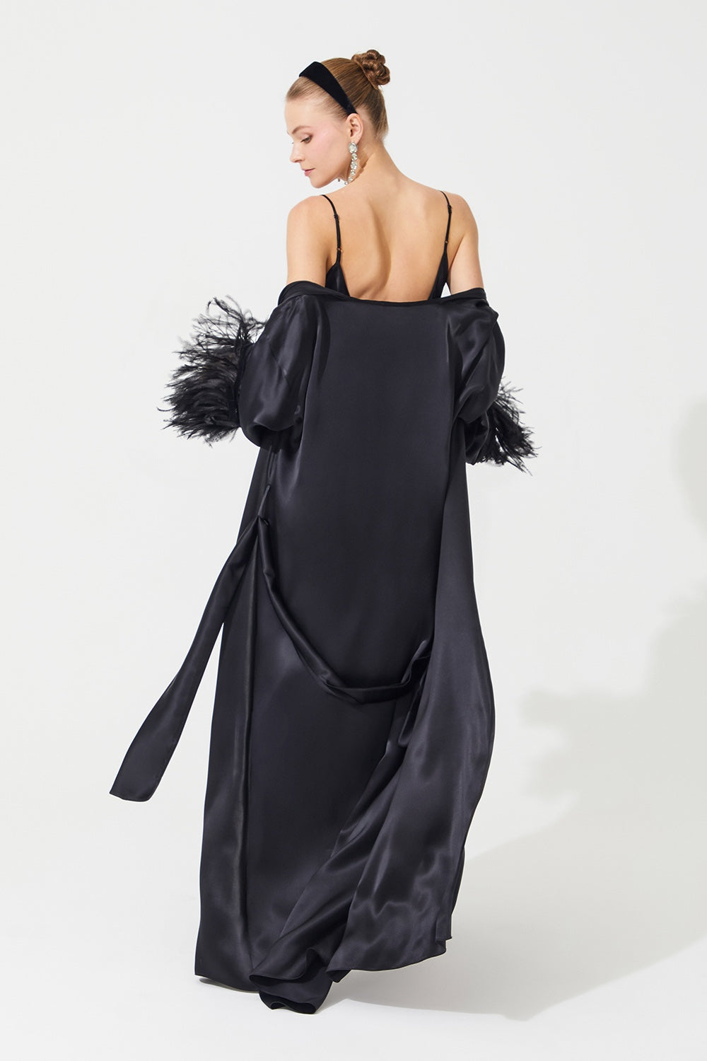 İpek Kıramer-The Moon Silk Robe Black-Elbise-7-Milagron.com