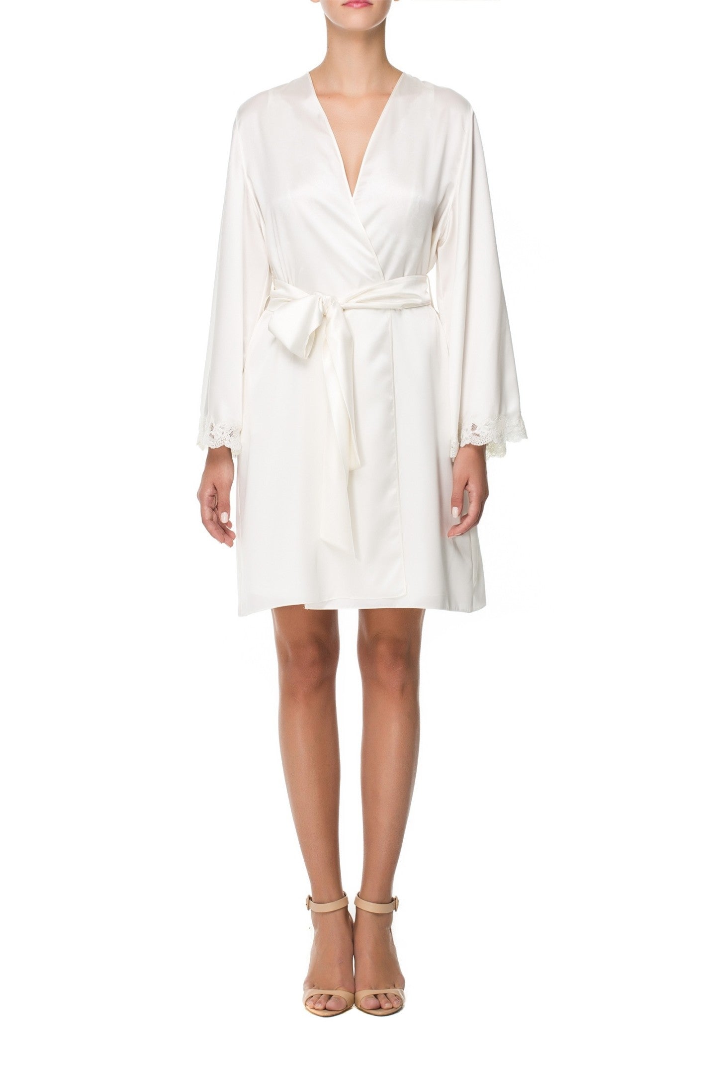 İpek Kıramer-Vampy Short Robe Ecru-Sabahlık-2-Milagron.com