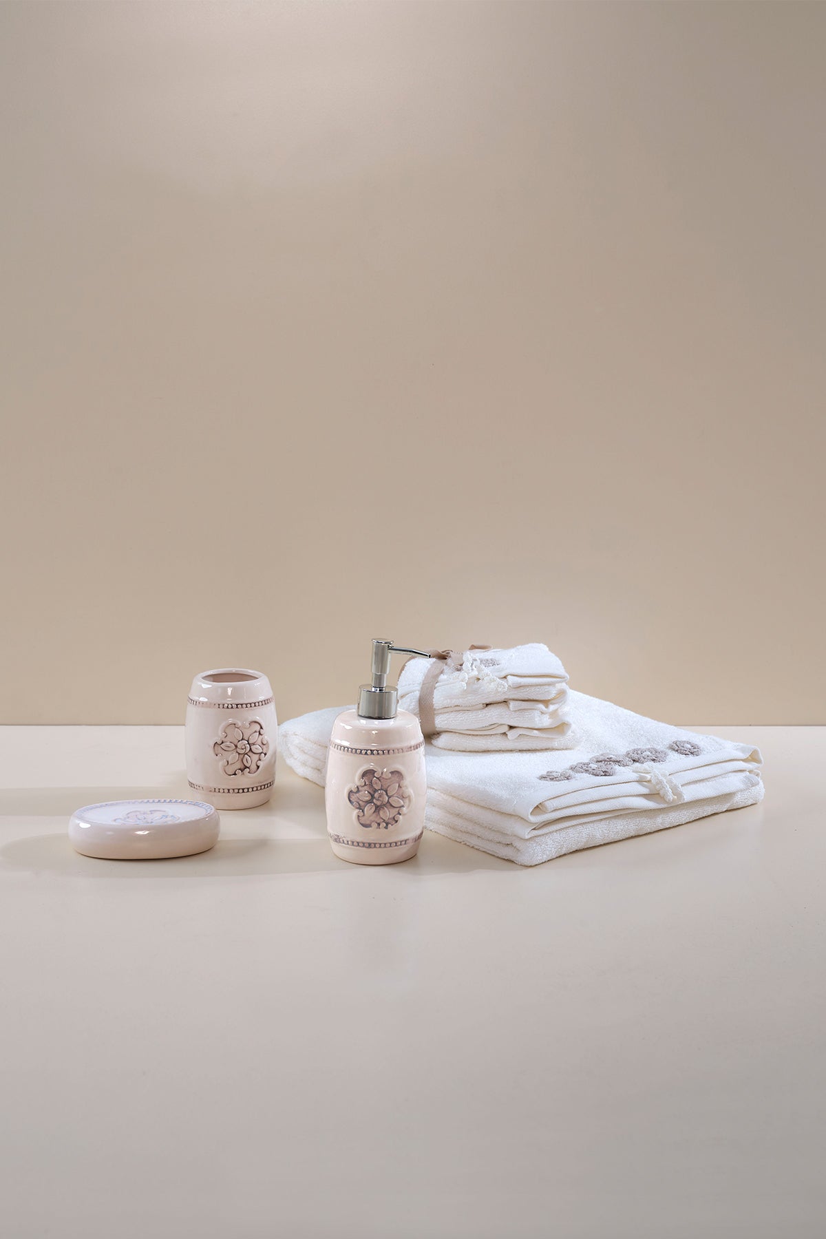 Irya-Alva 3 Parça Banyo Seti Beyaz-Banyo Seti-2-Milagron.com