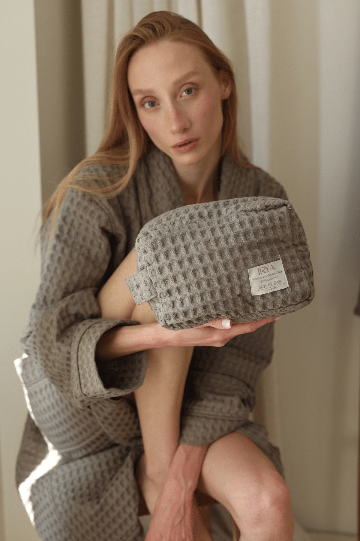 İrya-Aura Waffle Havlu Bakım çantası Gri-Makyaj Çantası-5-Milagron.com