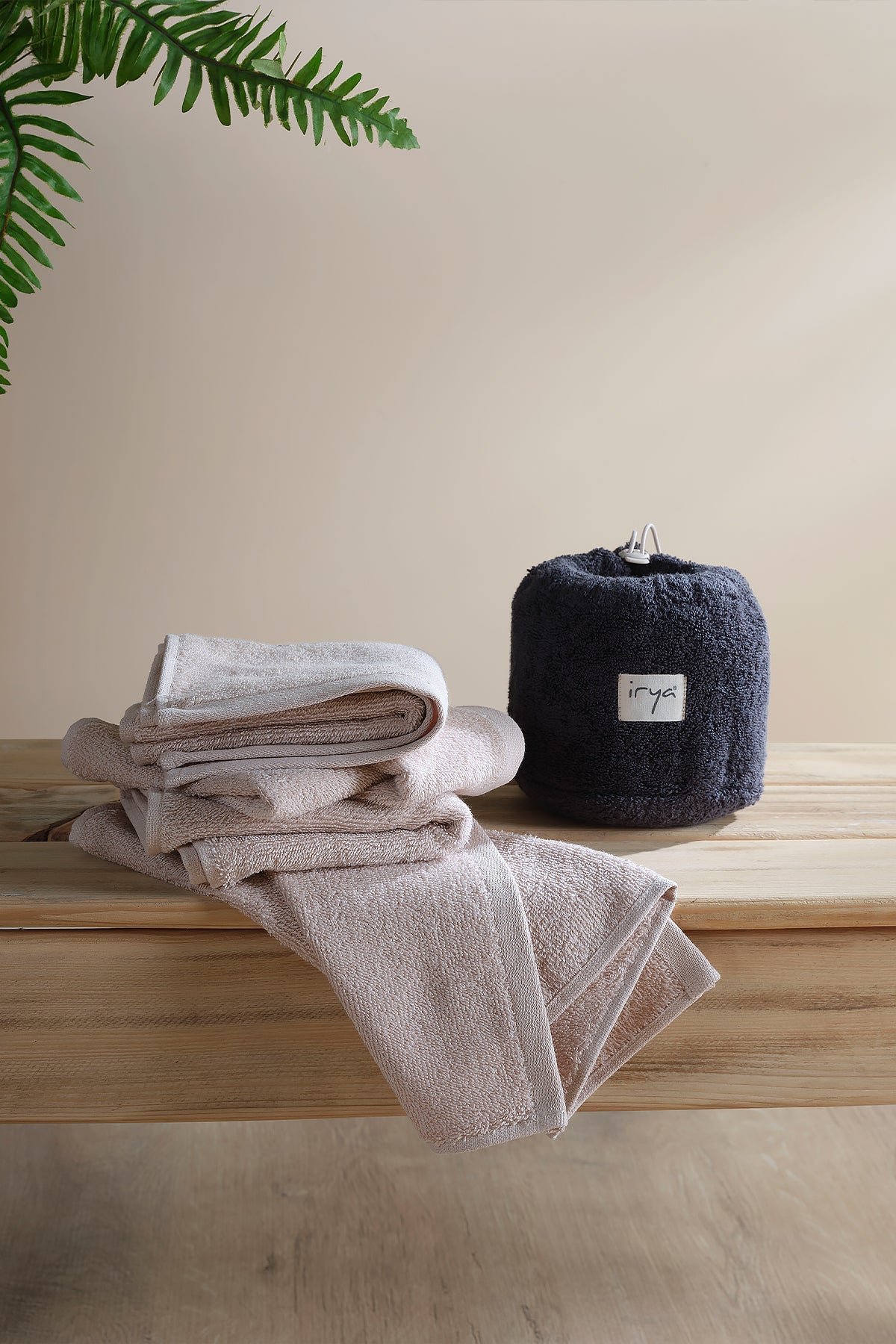 İrya-Bouquet çantalı 4'lü El Havlusu Antrasit Kum-Setli Havlu-1-Milagron.com