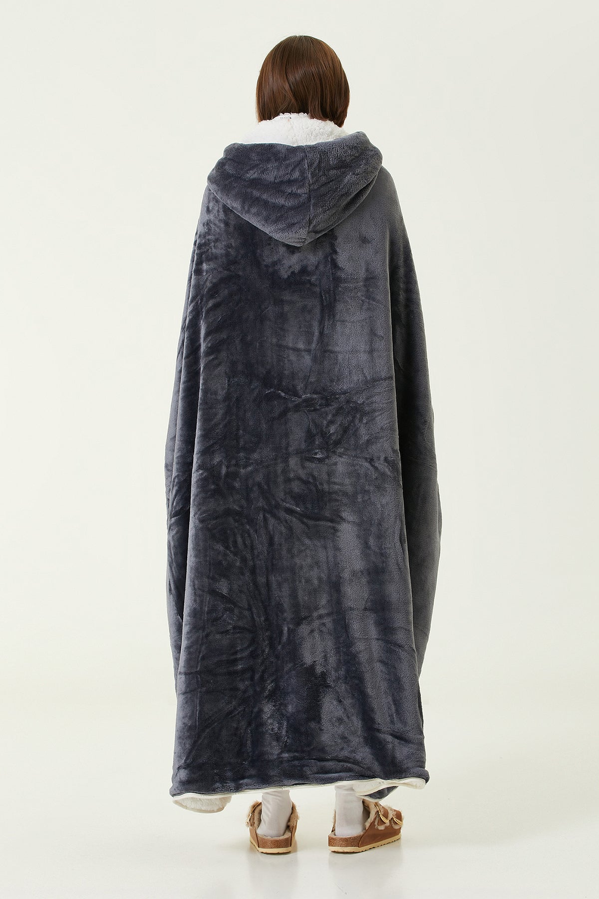 Irya-Es Parla Lona Giyilebilir Battaniye Oversize Antrasit-Battaniye-5-Milagron.com