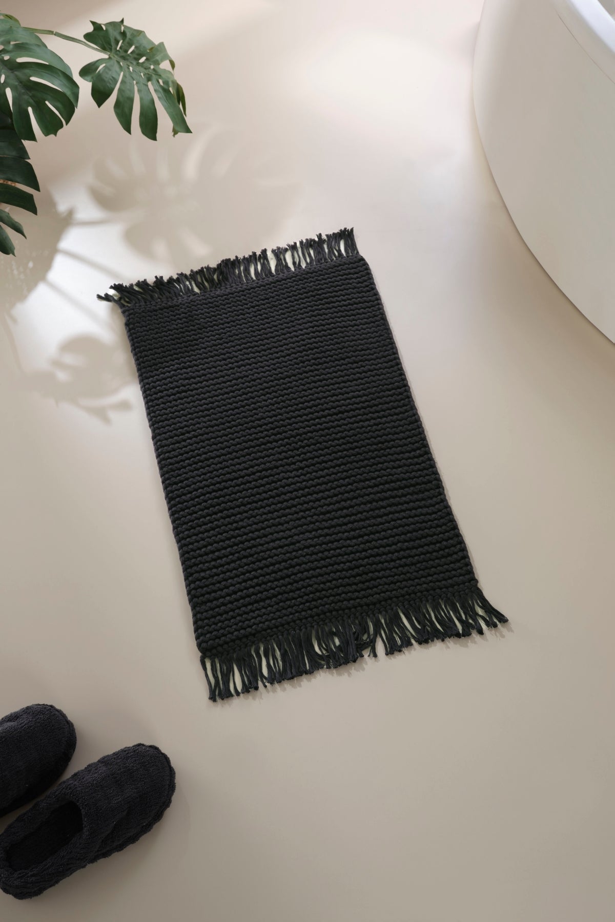 Irya-Lavish El Örmesi Tekli Banyo Paspası %100 Pamuk 50x70 Siyah-Paspas-6-Milagron.com