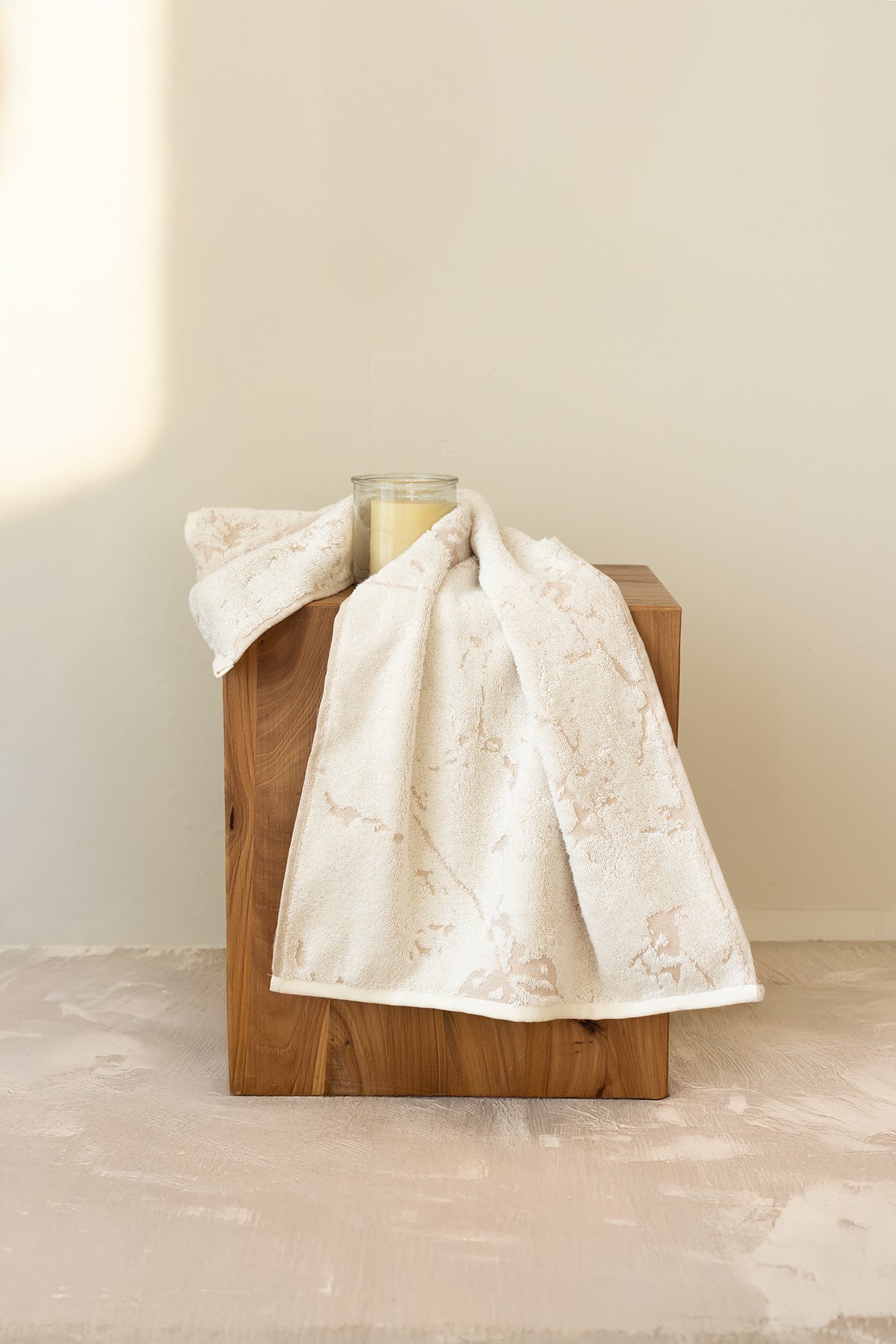 İRYA-Marble %100 Pamuk Jakarlı El Havlusu 50x90cm Krem-Havlu-2-Milagron.com