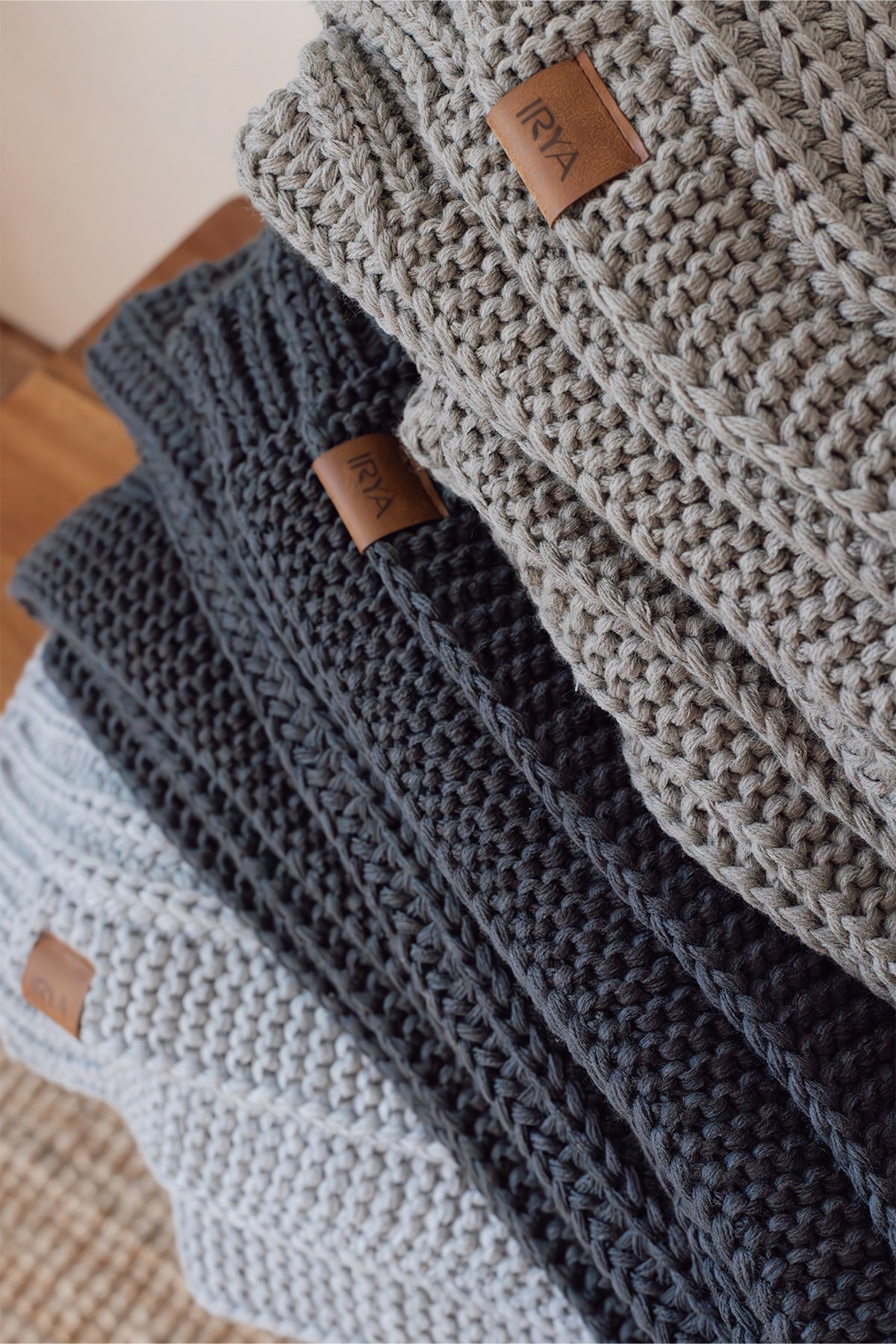 Irya-Night Örme Battaniye 130x170 Lacivert-Battaniye-5-Milagron.com