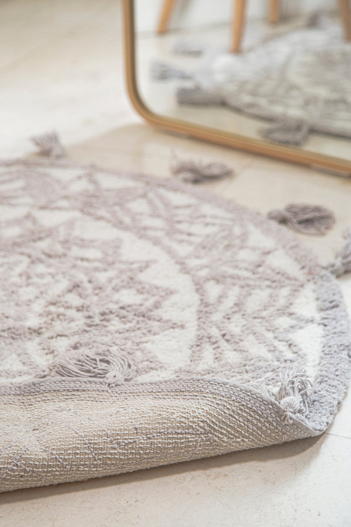 Irya-Pina Yuvarlak Banyo Paspası %100 Pamuk 100x100 Gri-Paspas-2-Milagron.com