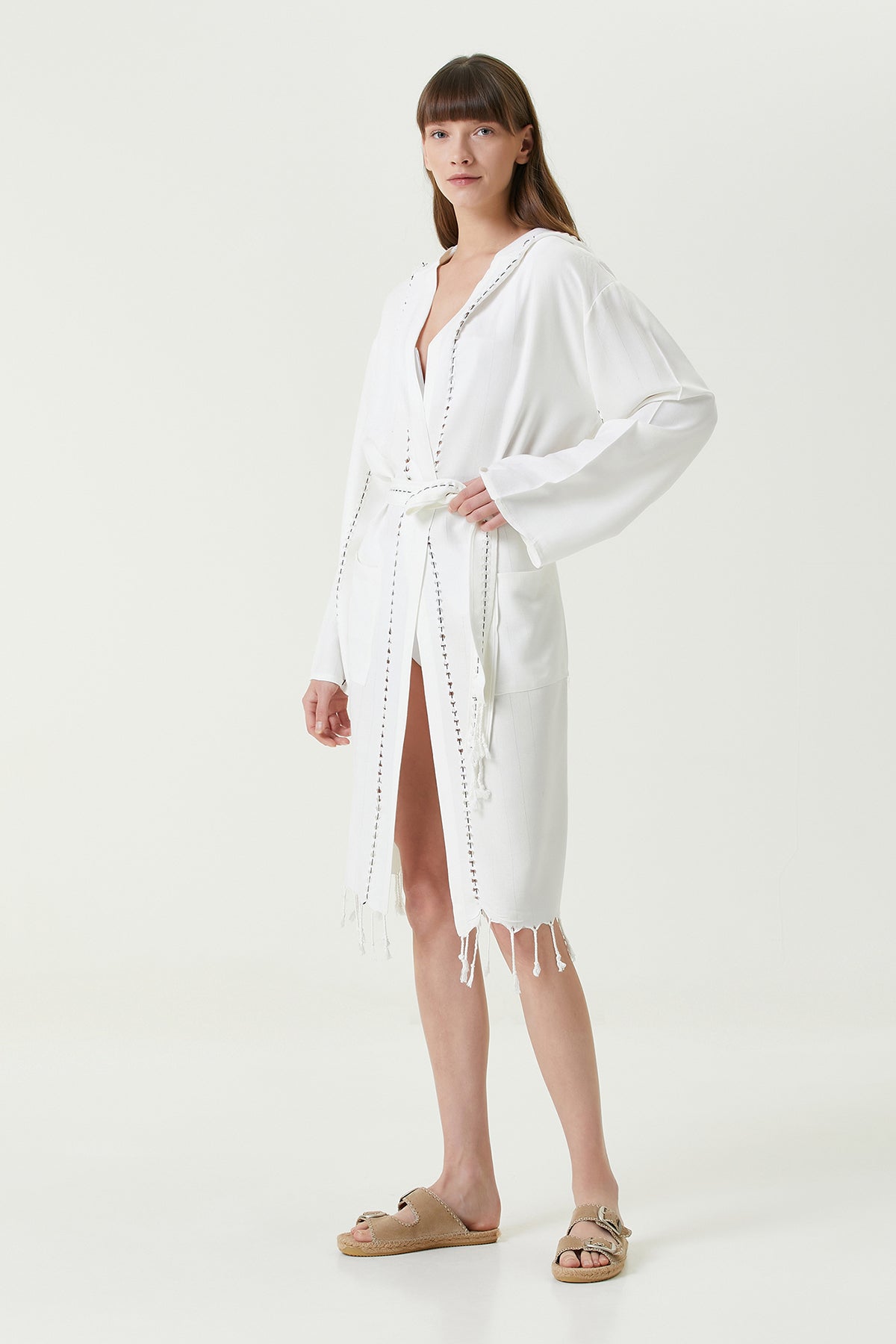 Irya-Serene Peştamal Kadın Bornoz Siyah Örgü Ajur-Elbise-3-Milagron.com