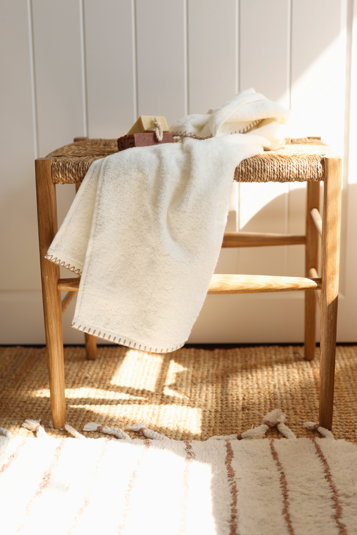 İrya-Shadow %100 Pamuk El Havlusu 50x90 Cm Ekru-Havlu-1-Milagron.com