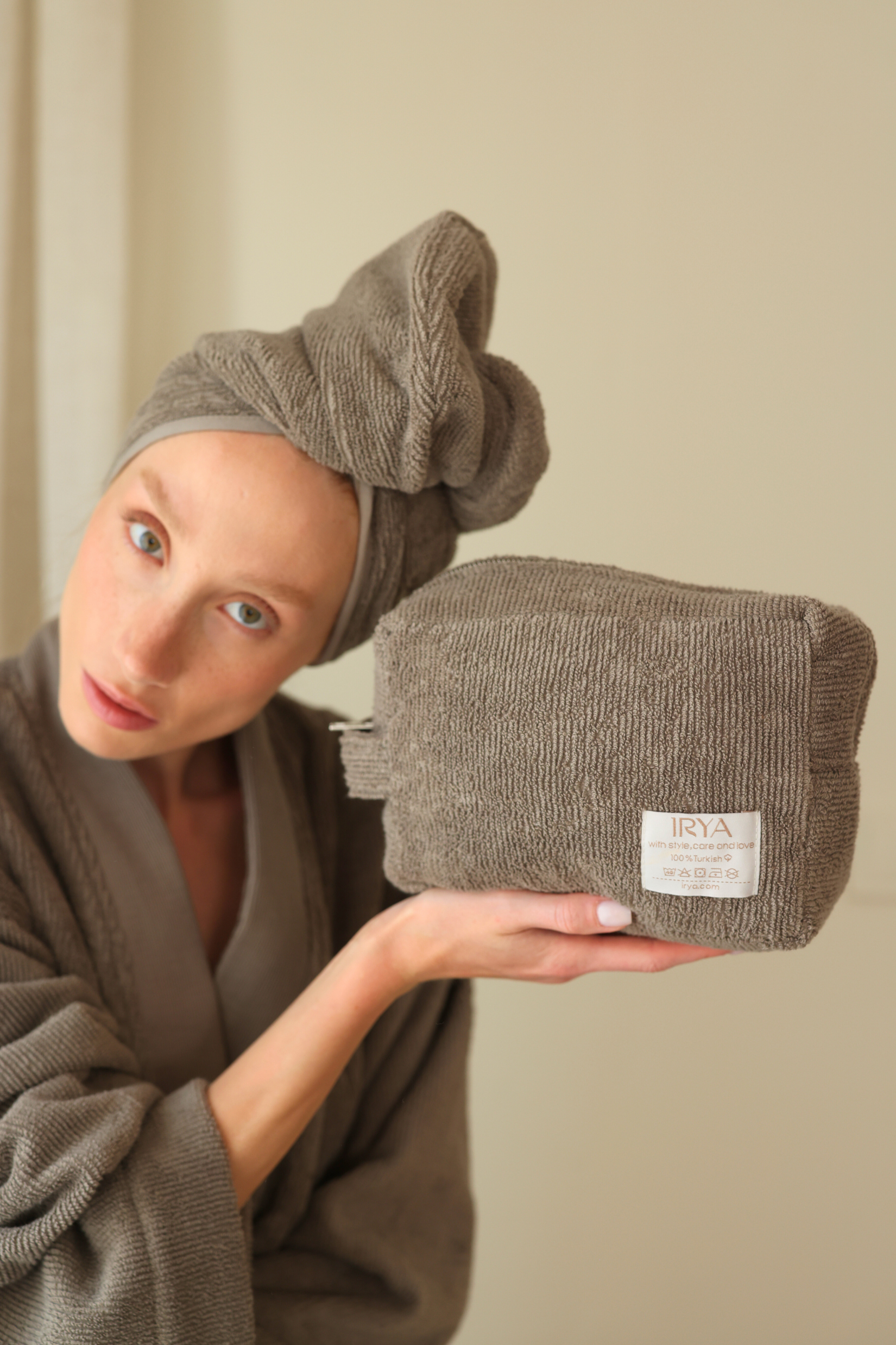 İrya-Solena Saç Havlusu Gri-Bornoz-2-Milagron.com
