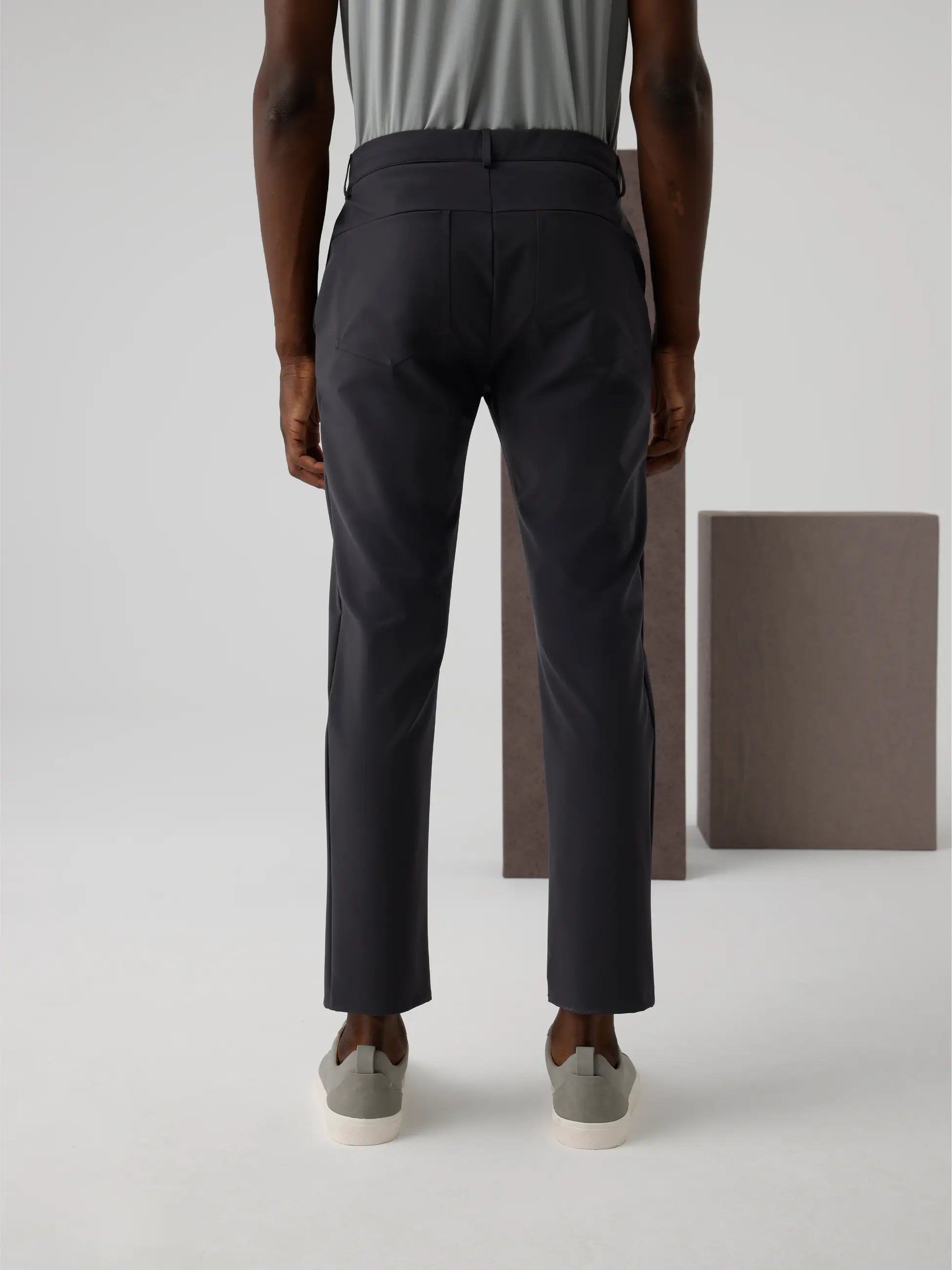 Isaora-Star Technical Chino-Pantolon-4-Milagron.com