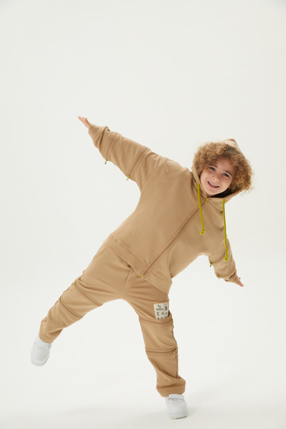 JayJayJumpie-3'ü Bir Arada Dönüşebilir Joggers Çikarilabilir Diz Parçali Çocuk Pantolon - Bej-Pantolon-4-Milagron.com