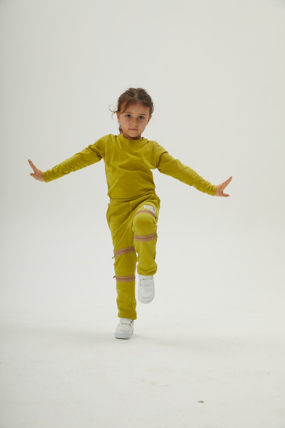 JayJayJumpie-3'ü Bir Arada Dönüşebilir Joggers Çıkarılabilir Diz Parçalı Çocuk Pantolon | Lime-Pantolon-4-Milagron.com